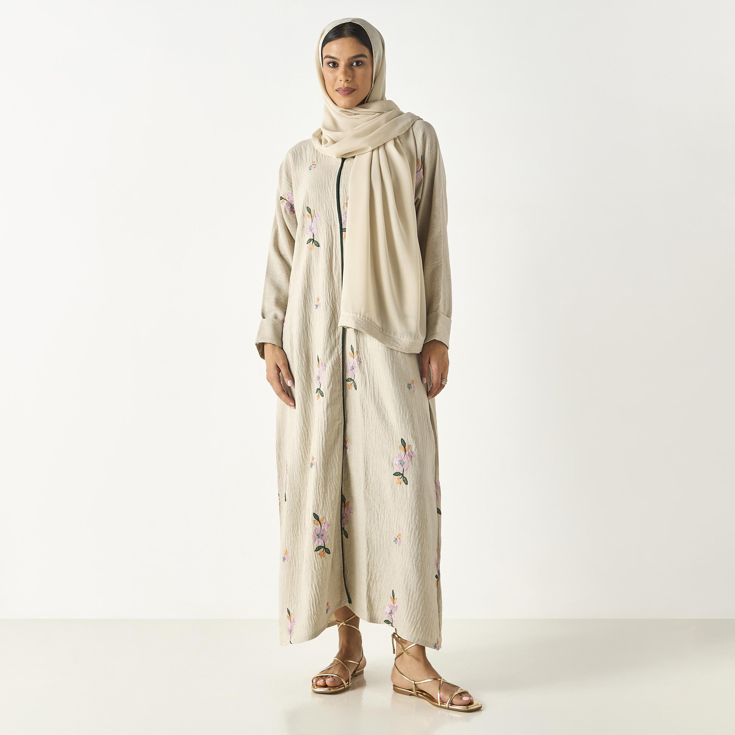 عباية مطرزة بالأزهار مع حجاب وأكمام طويلة من حديث المدينة-women-arabicclothing-abayas-image-4