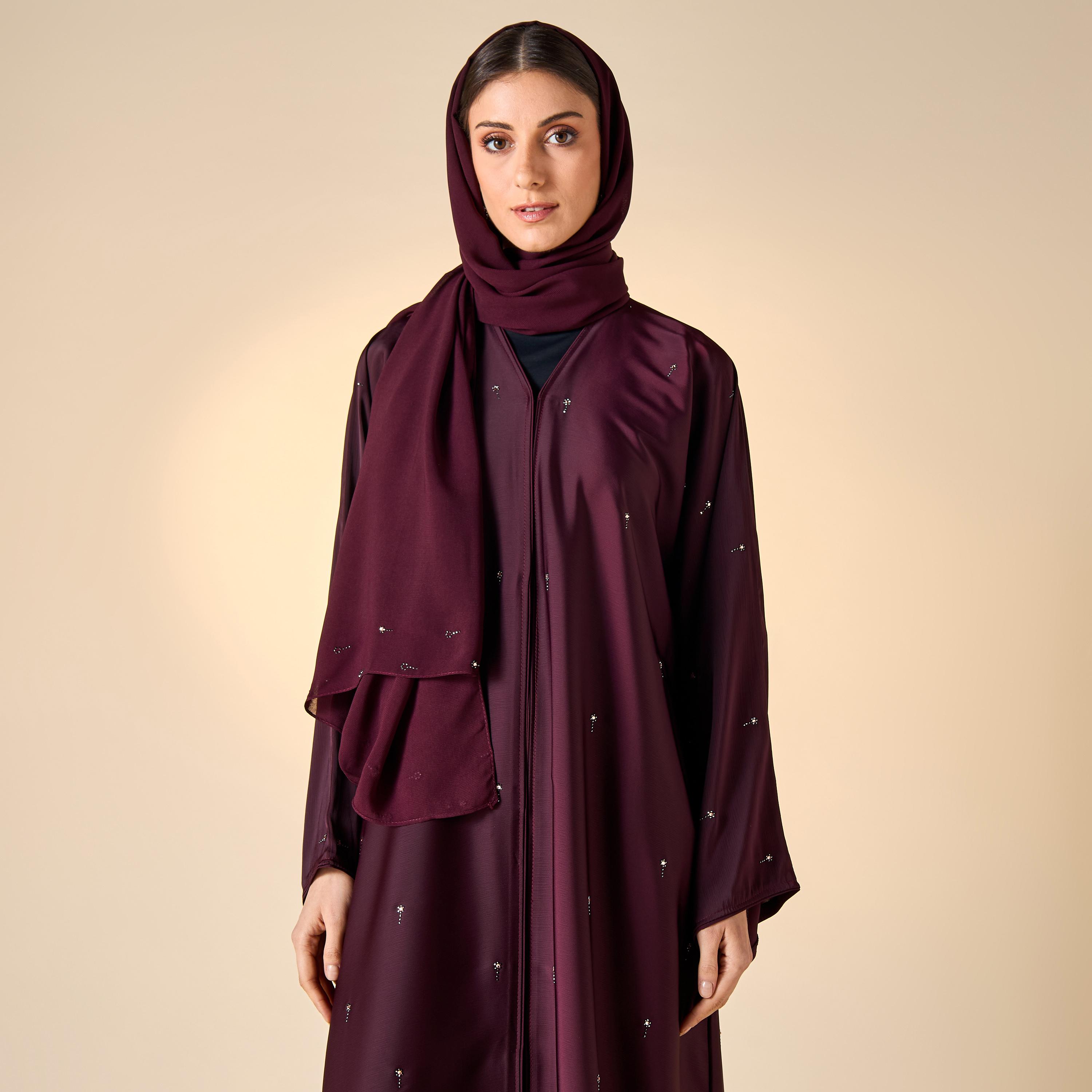 عباية بشت مطرّزة مع حجاب من هدية المدينة-women-arabicclothing-abayas-image-2