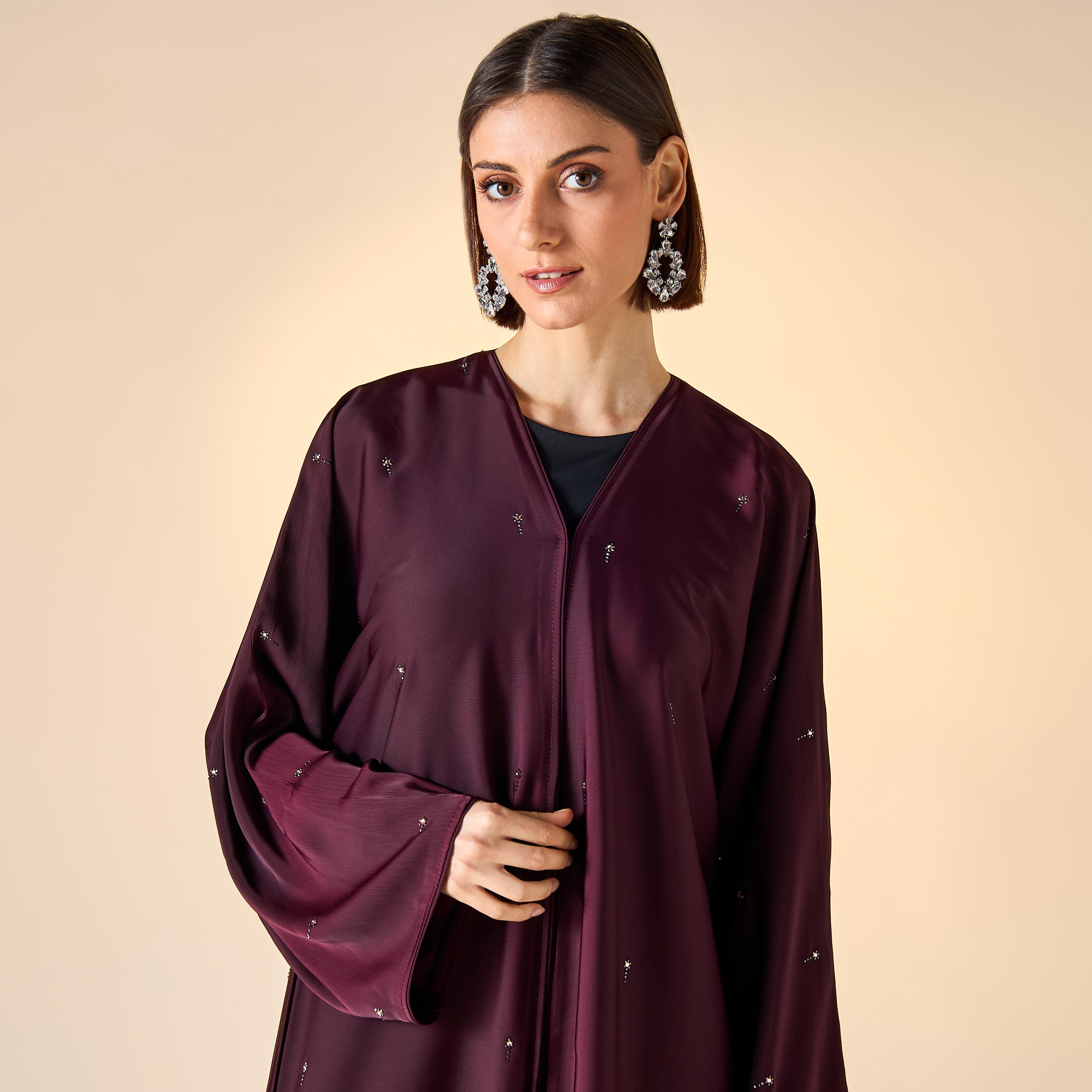 عباية بشت مطرّزة مع حجاب من هدية المدينة-women-arabicclothing-abayas-image-3