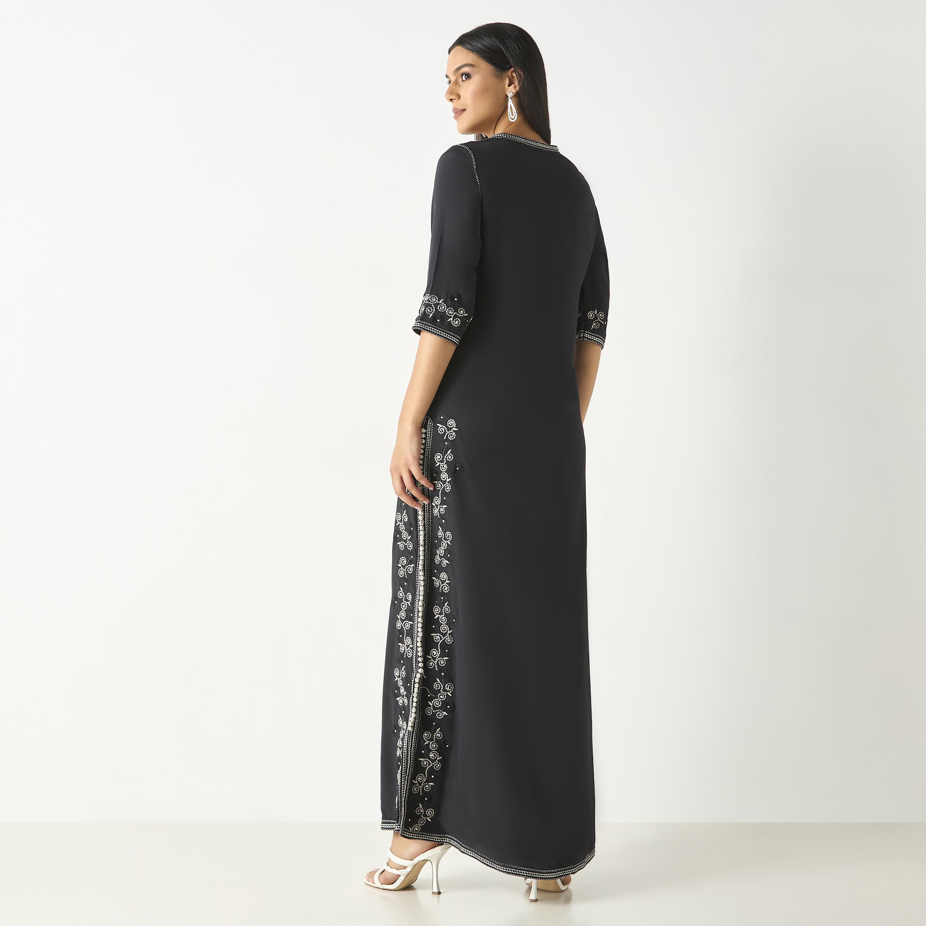 Hadiyath Al Madinah Embroidered Jalabiya with Slit Detail-women-arabicclothing-jalabiyas-image-5