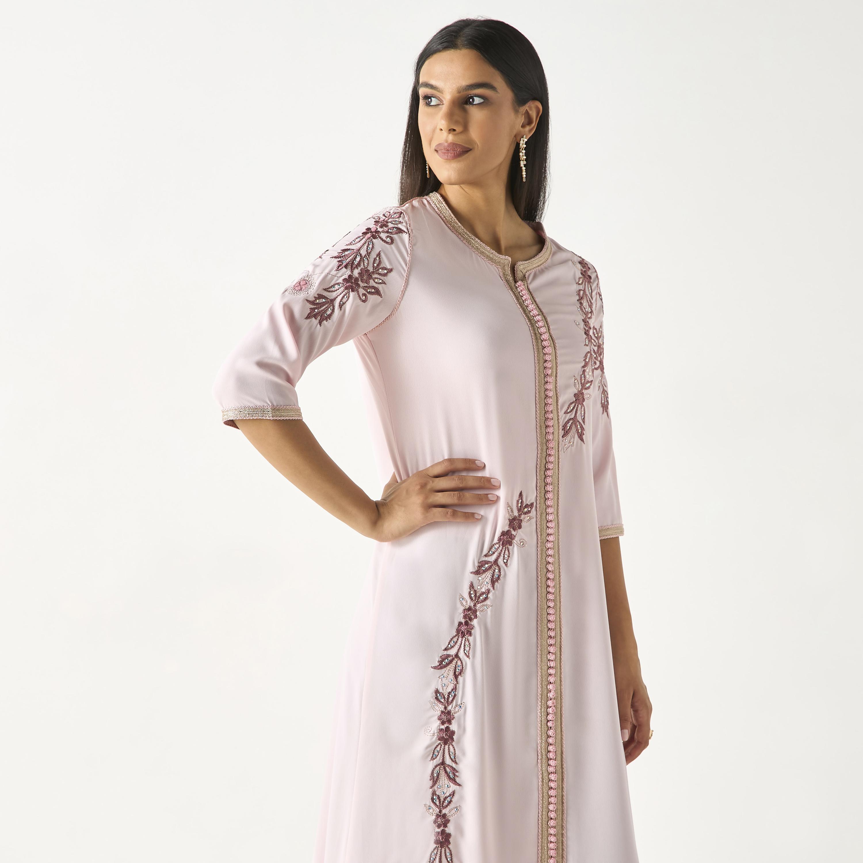 Hadiyath Al Madinah Embroidered Jalabiya with Slit Detail-women-arabicclothing-jalabiyas-image-2