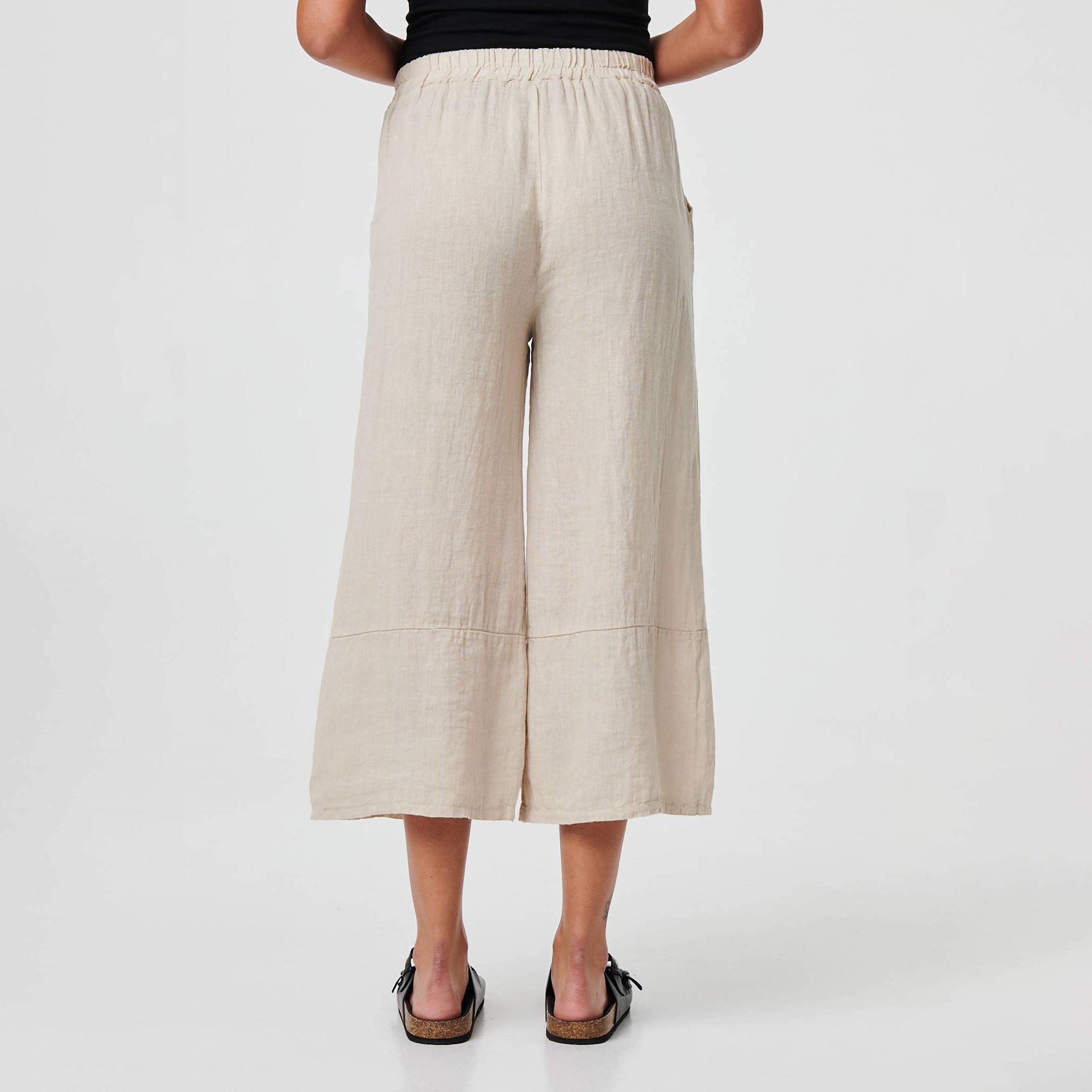 بنطلون نسائي "كروبد" قصير من الكتان من إيزابيل لندن-women-clothing-bottoms-trousers-image-7