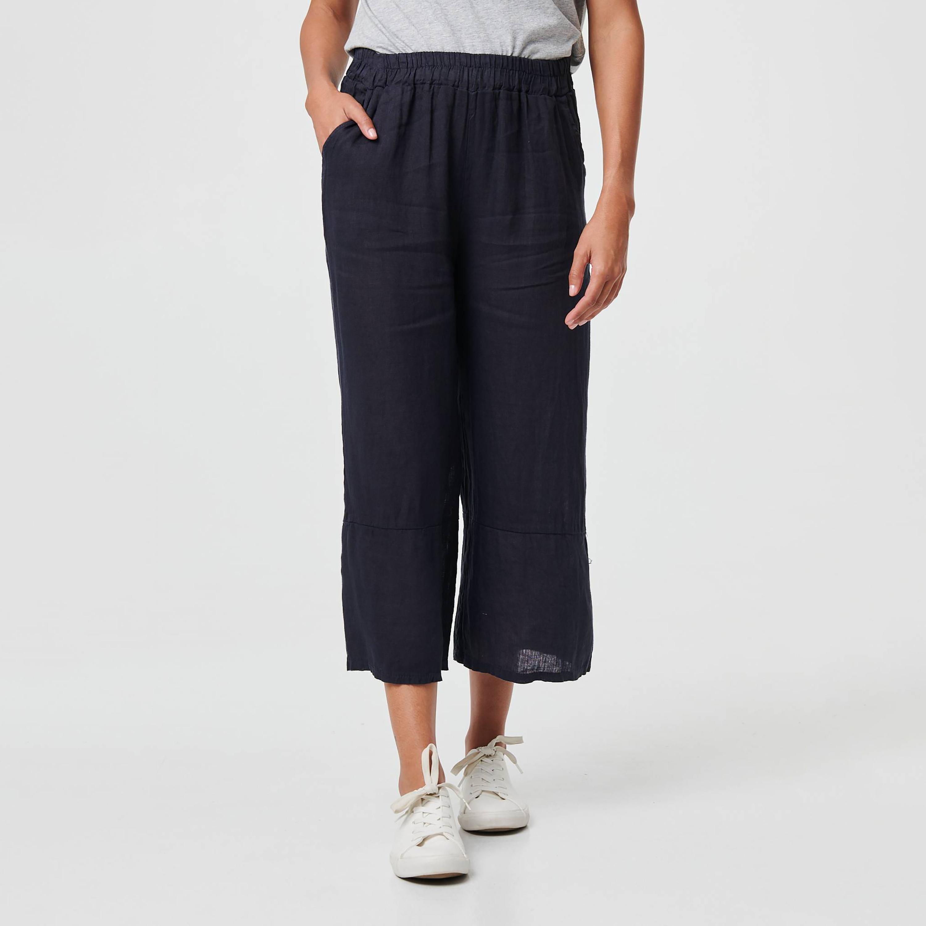 بنطلون نسائي "كروبد" قصير من الكتان من إيزابيل لندن-women-clothing-bottoms-trousers-image-1