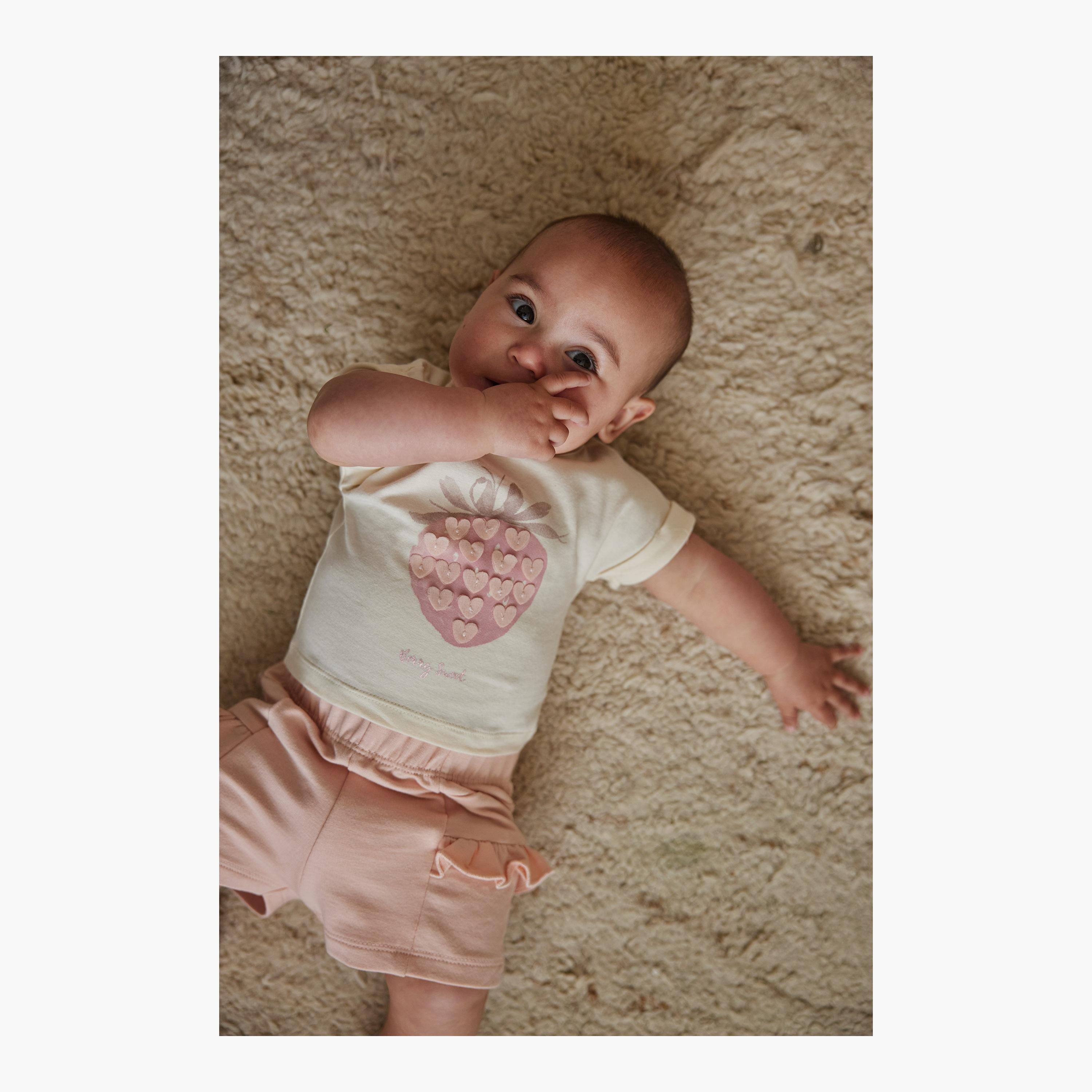 تي شيرت مطبوع بأكمام قصيرة مع شورت قطعتين من ديركجي-girls-clothing-setsandcoords-image-5