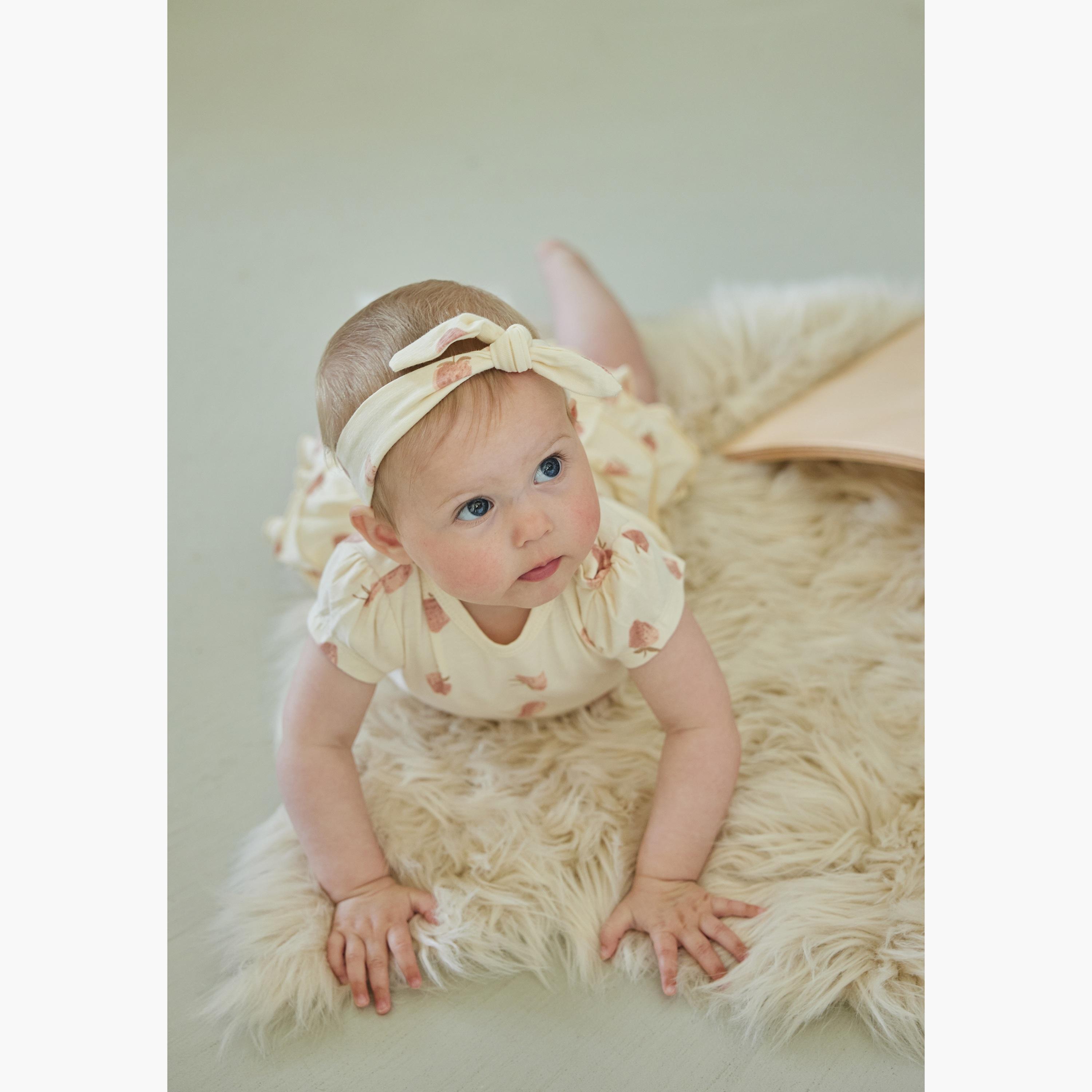 Dirkje 3-Piece Printed Short Sleeves T-Shirt, Shorts with Headband-baby-girls-clothing-setsandcoords-image-6
