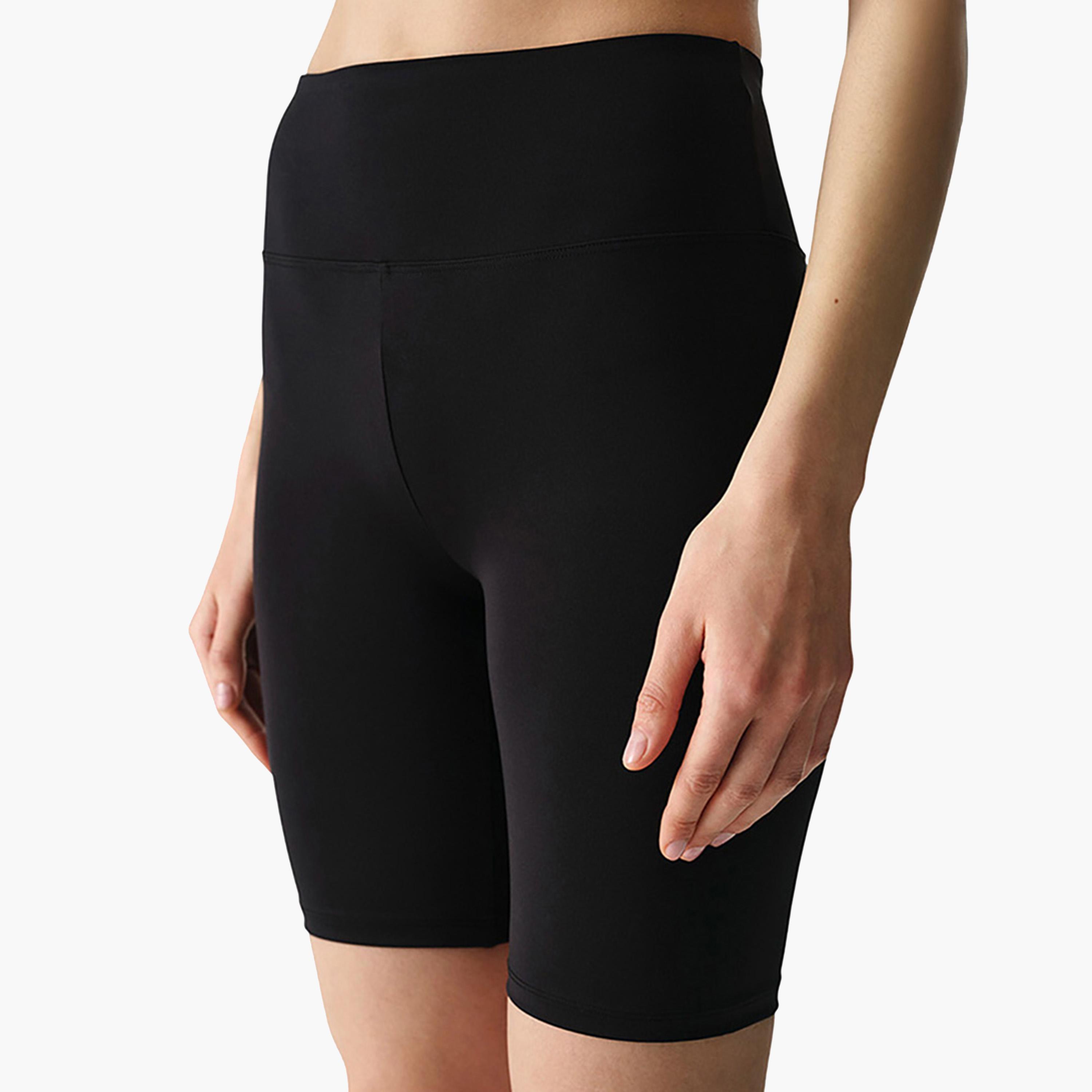شورت سادة بخصر مرتفع للنساء من بينتي-women-clothing-sportswearandactivewear-bottoms-athleticskirtsandshorts-image-2