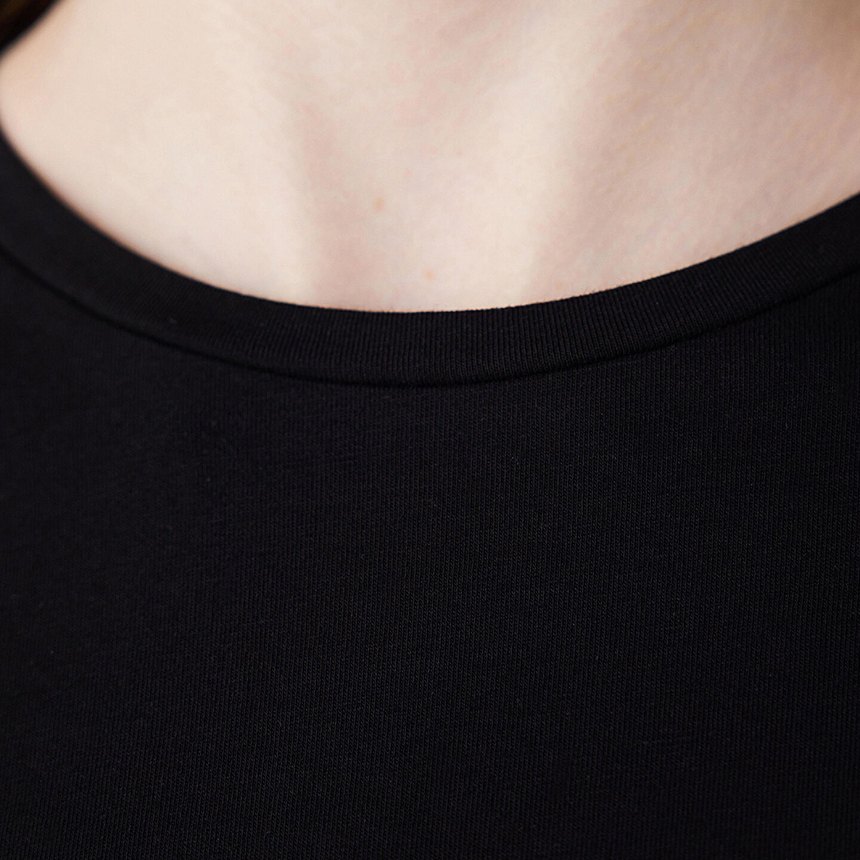 تي شيرت نسائي أسود من بينتي-women-clothing-tshirts-image-4