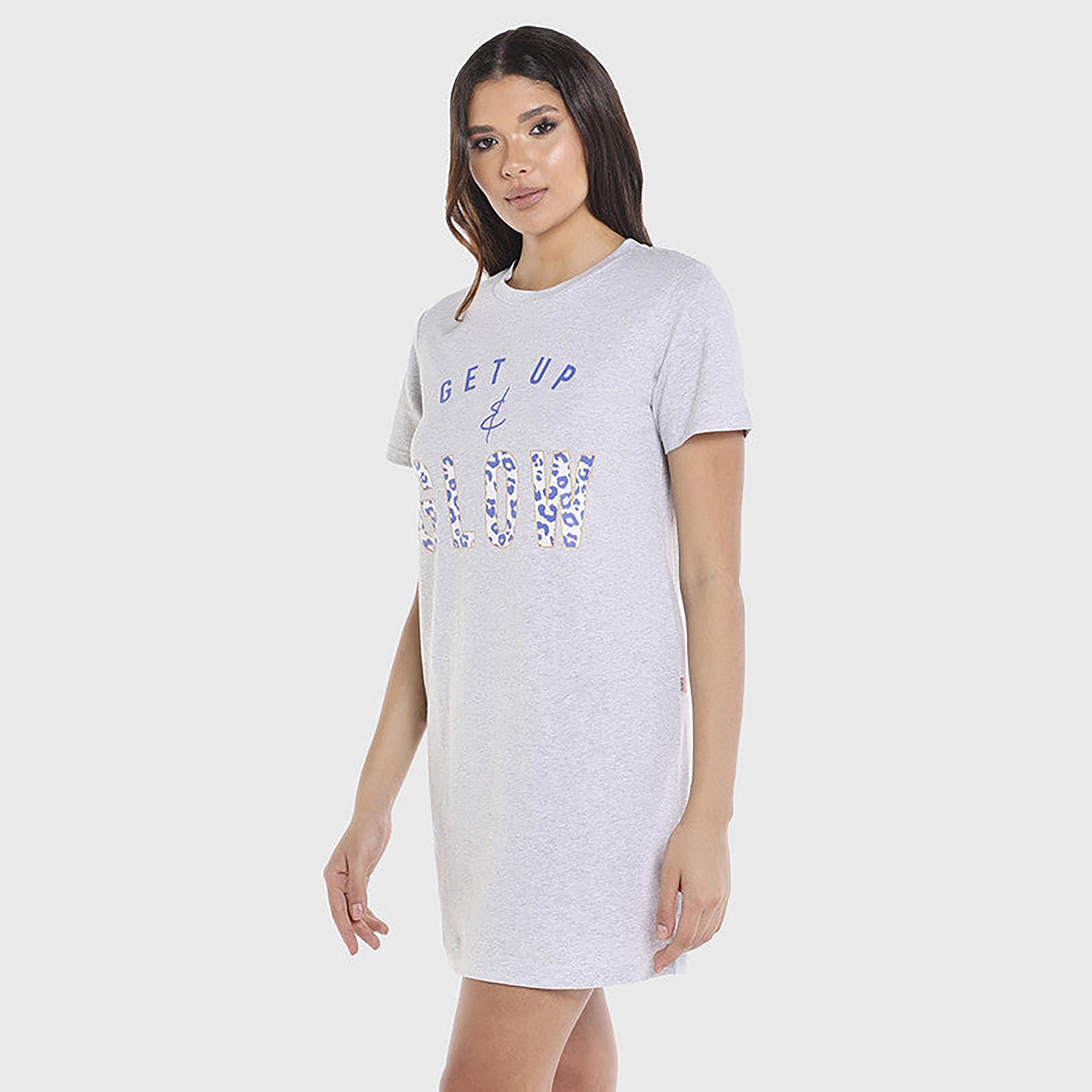 فستان تيشيرت نسائي بأكمام قصيرة بطبعة من Isla & Evie برقبة دائرية-women-clothing-nightwear-nighties-image-4