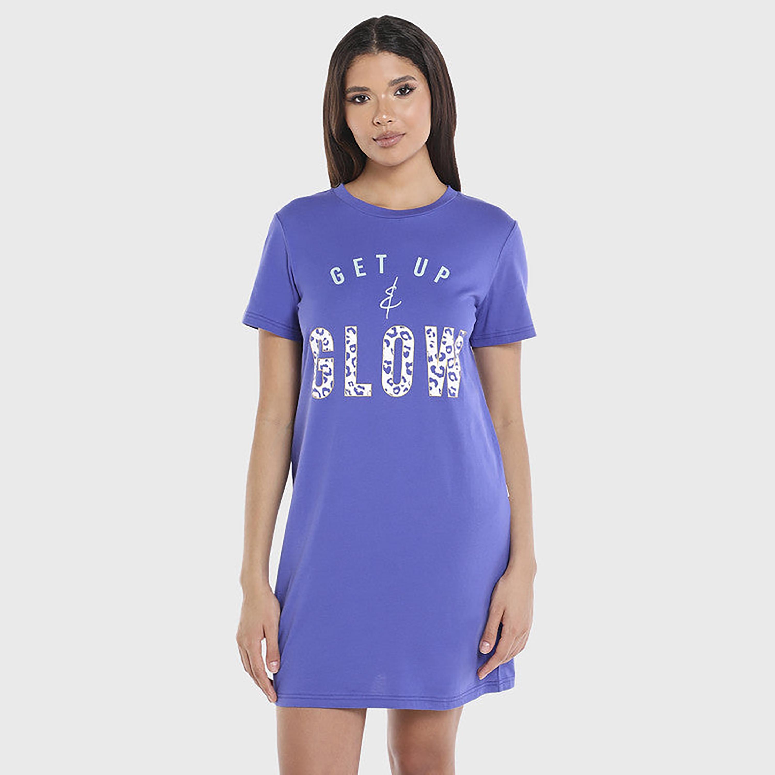 فستان تيشيرت نسائي بأكمام قصيرة بطبعة من Isla & Evie برقبة دائرية-women-clothing-nightwear-nighties-image-1