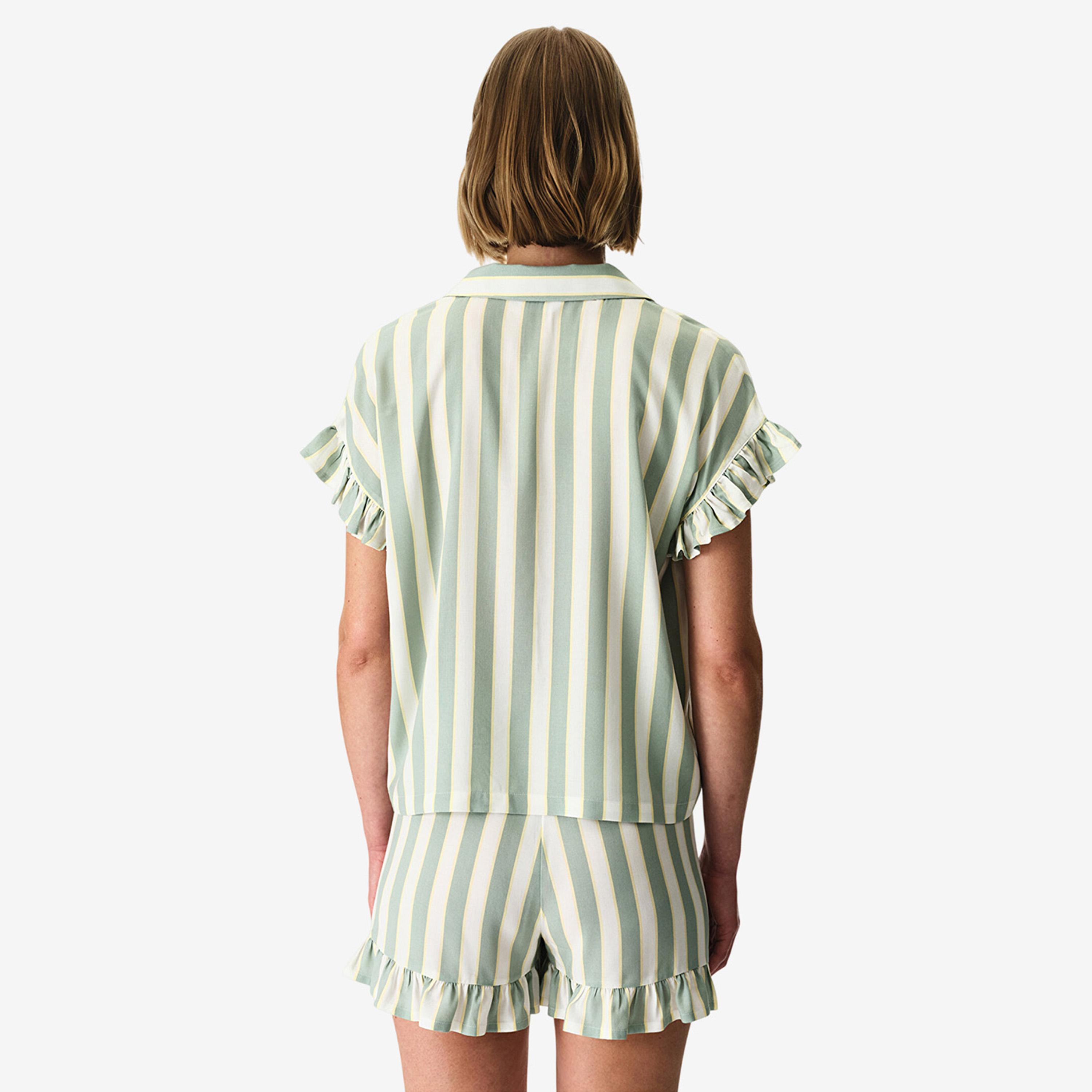 طقم نوم حريمي قميص مخطط بياقة مطوية وشورت من بينتي-women-clothing-nightwear-pyjamas-shortsets-image-2