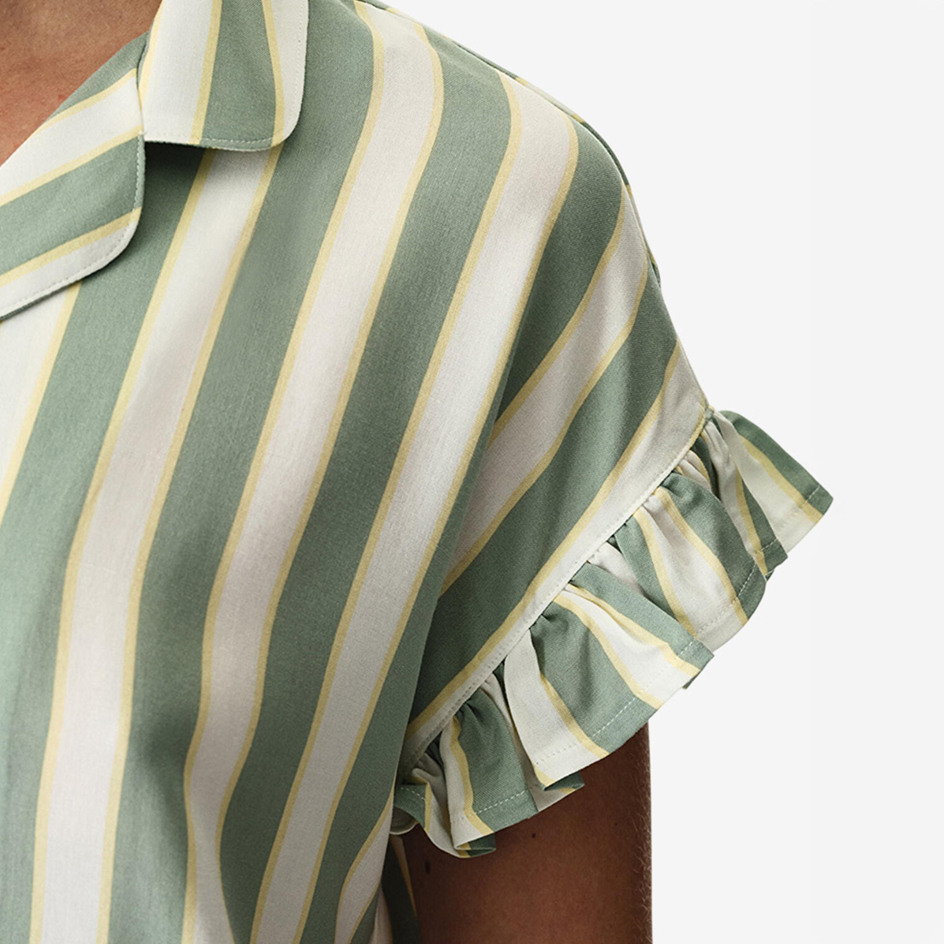 طقم نوم حريمي قميص مخطط بياقة مطوية وشورت من بينتي-women-clothing-nightwear-pyjamas-shortsets-image-3
