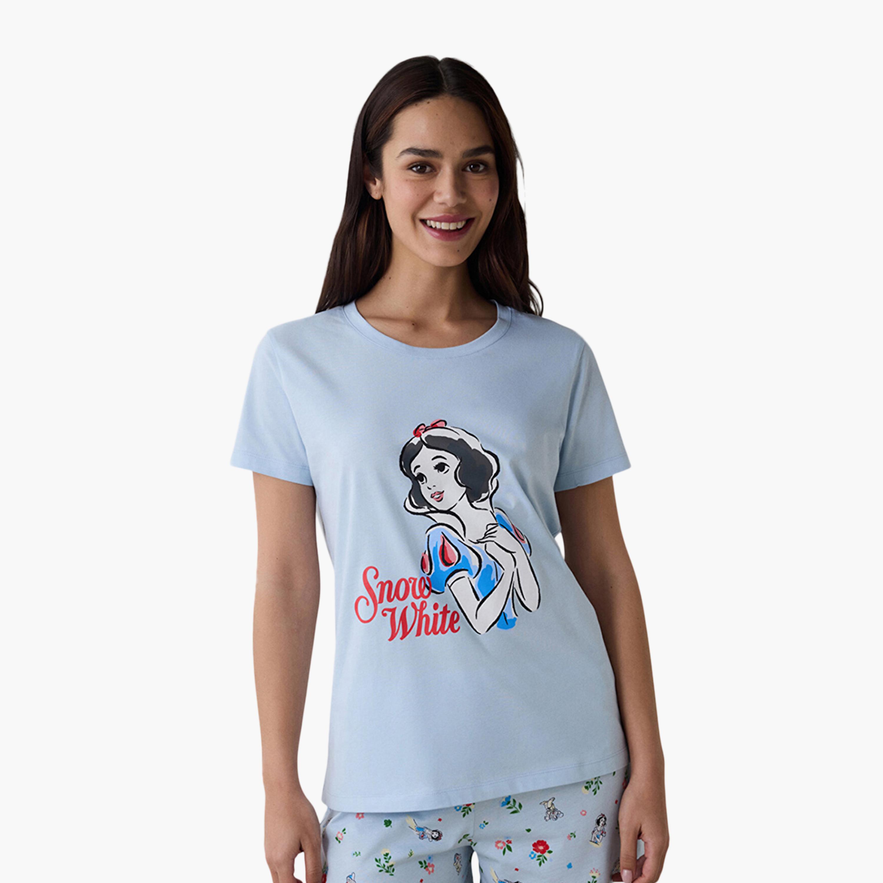 طقم تي شيرت وشورت نسائي بطبعة شخصية من بينتي-women-clothing-nightwear-pyjamas-shortsets-image-2
