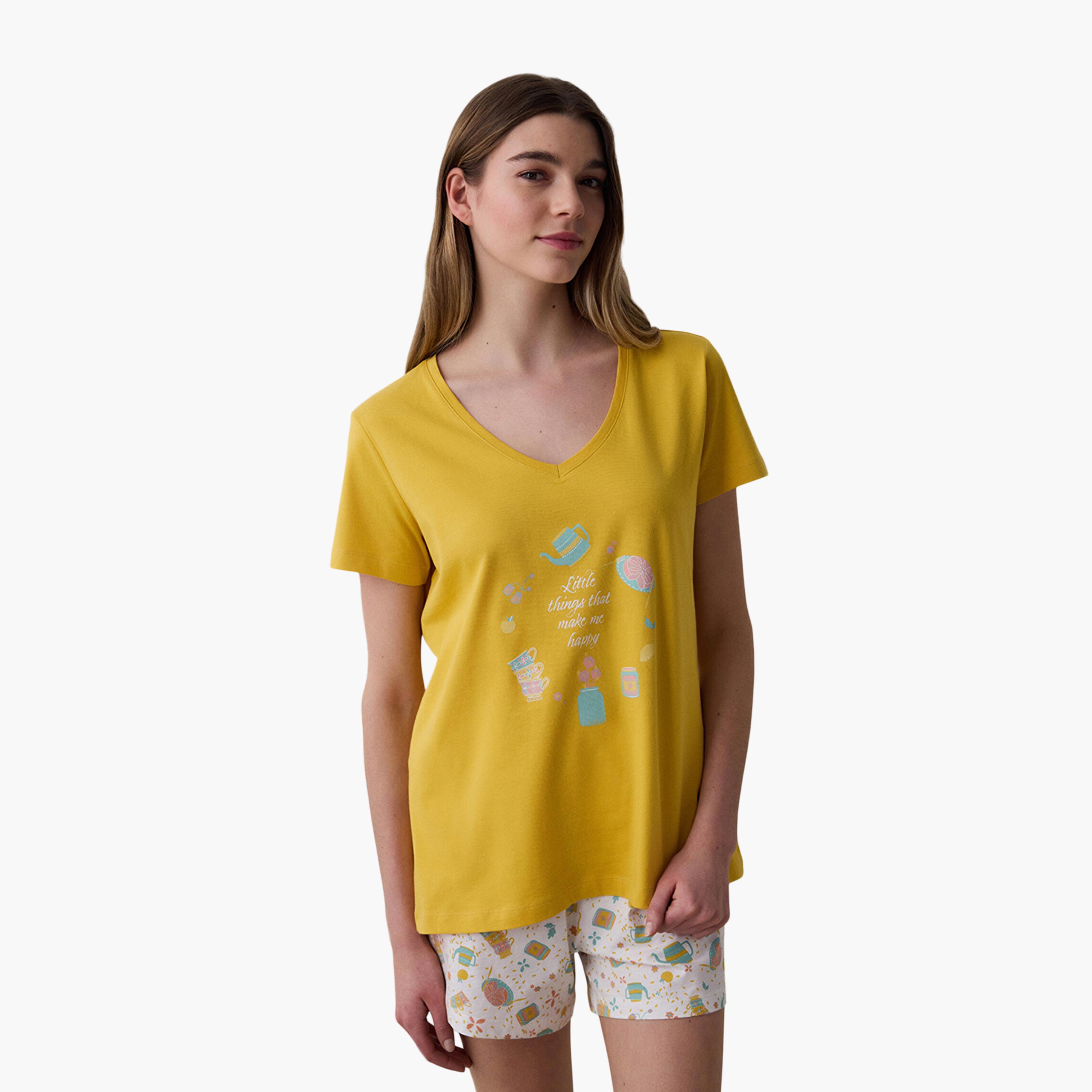 طقم تي شيرت وشورت نسائي مطبوع من بينتي-women-clothing-nightwear-pyjamas-shortsets-image-4
