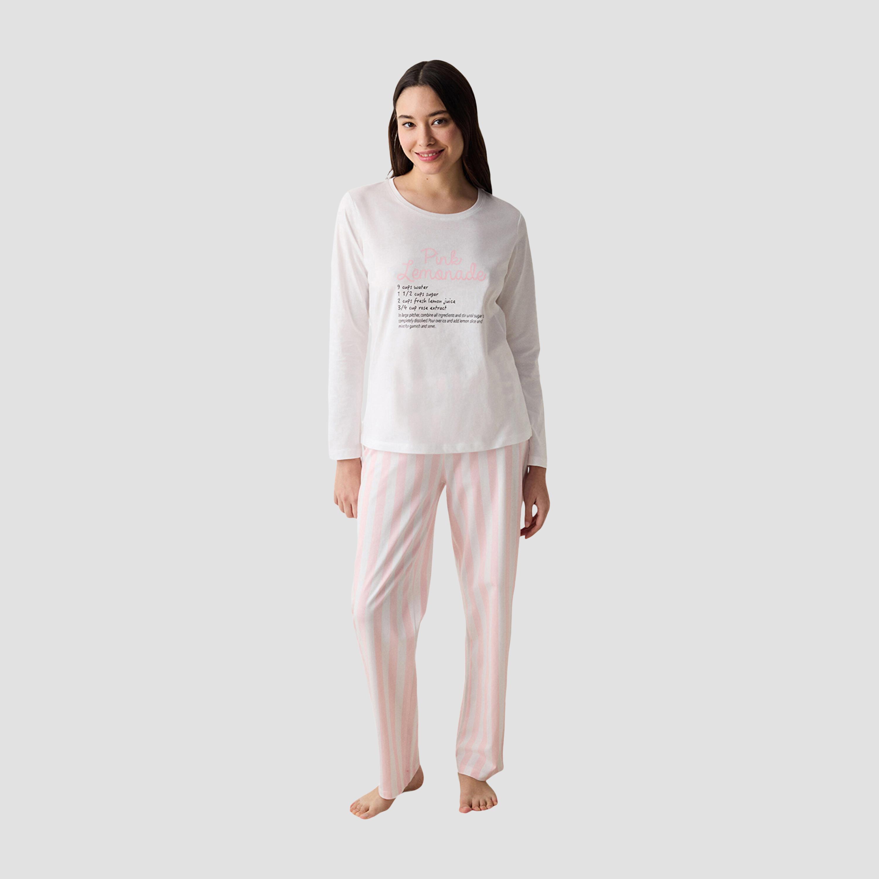 طقم بيجاما وتيشيرت نسائي بطبعة نصية وخطوط من بينتي-women-clothing-nightwear-pyjamas-longsets-image-1