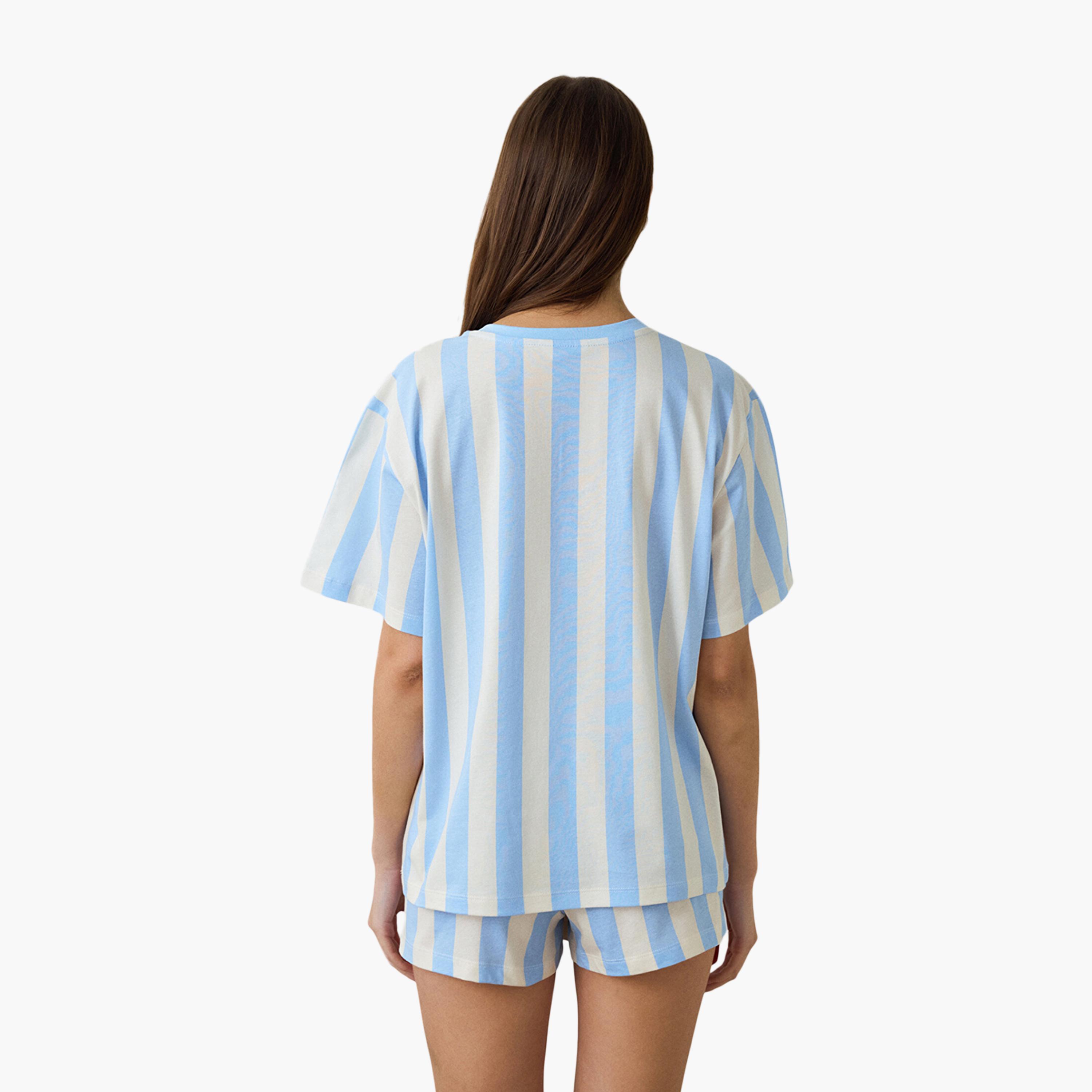 طقم تي شيرت وشورت نسائي مخطط من بينتي-women-clothing-nightwear-pyjamas-shortsets-image-2