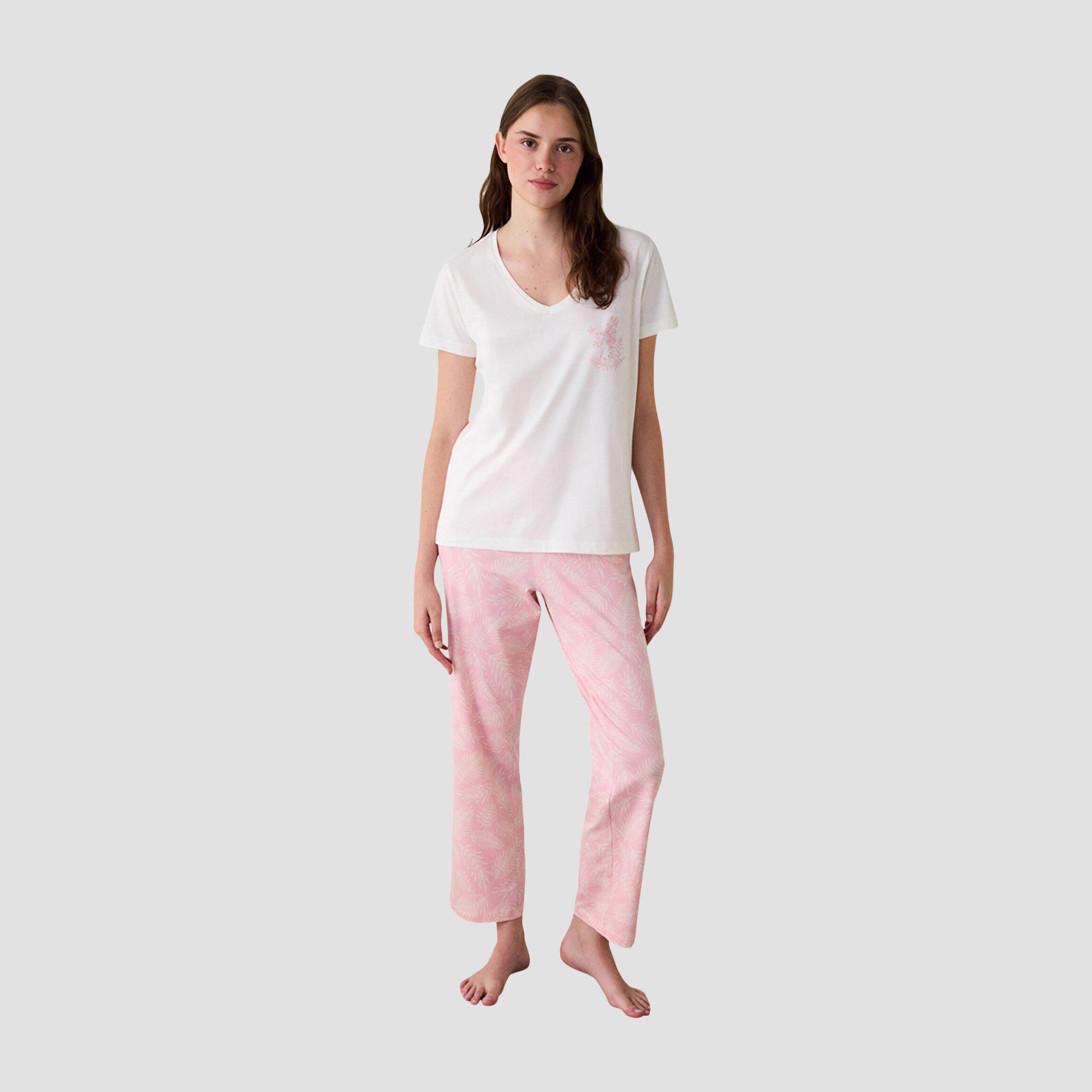 طقم تي شيرت وبيجامة نسائي بطبعة نباتية من بينتي-women-clothing-nightwear-pyjamas-longsets-image-1