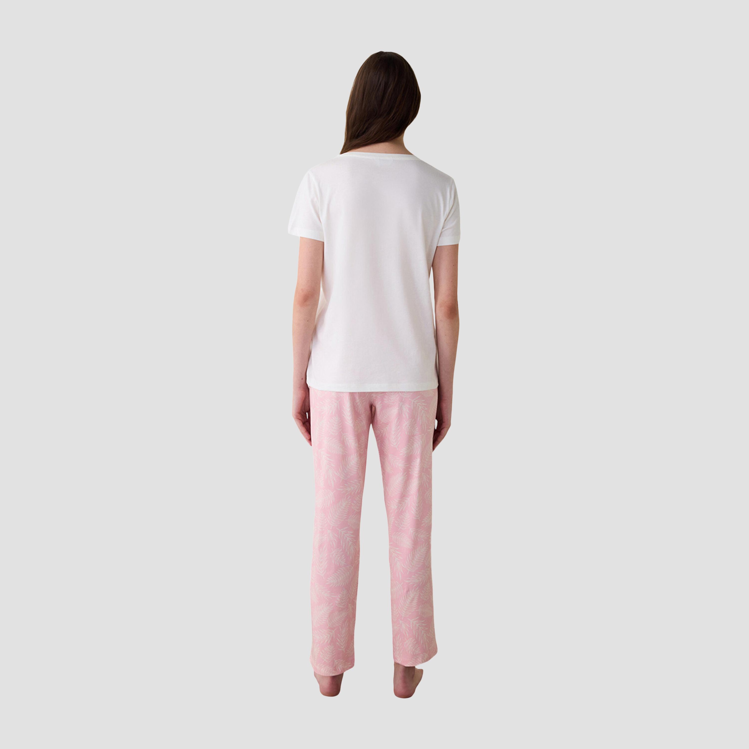 طقم تي شيرت وبيجامة نسائي بطبعة نباتية من بينتي-women-clothing-nightwear-pyjamas-longsets-image-4