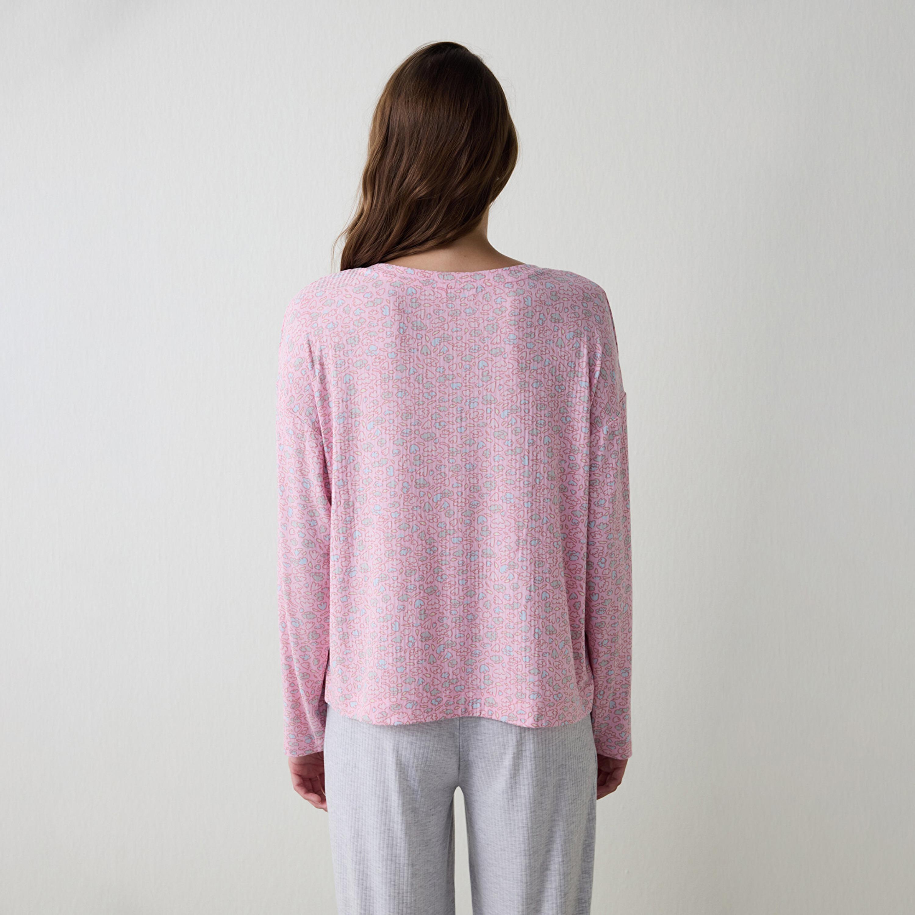 بلوزة نسائية "سليم فيت" مطبوعة بياقة سبعة وأكمام طويلة من بنتي-women-clothing-nightwear-pyjamas-tops-image-3