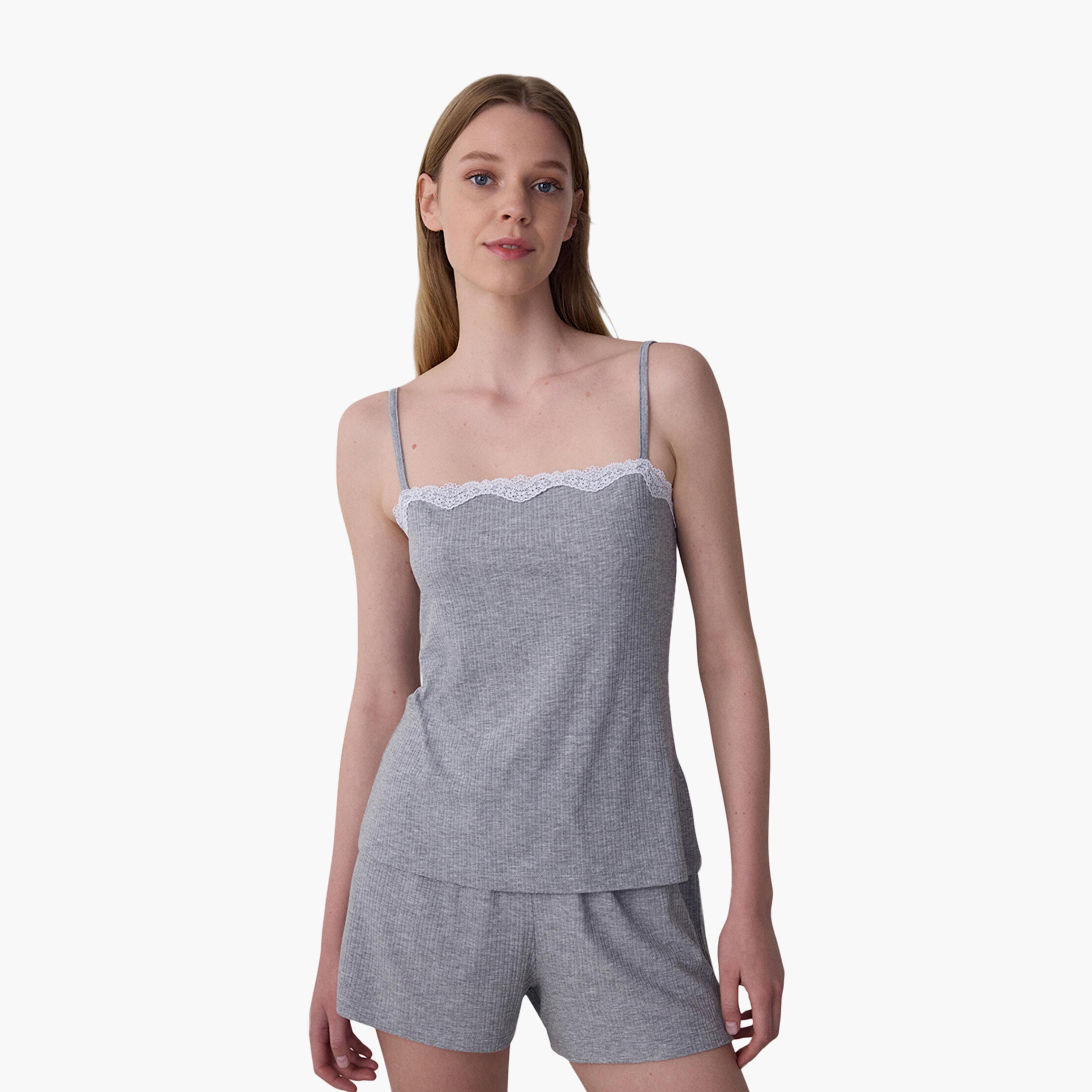 طقم نسائي من بلوزة وشورت مضلع من بينتي-women-clothing-nightwear-pyjamas-shortsets-image-6