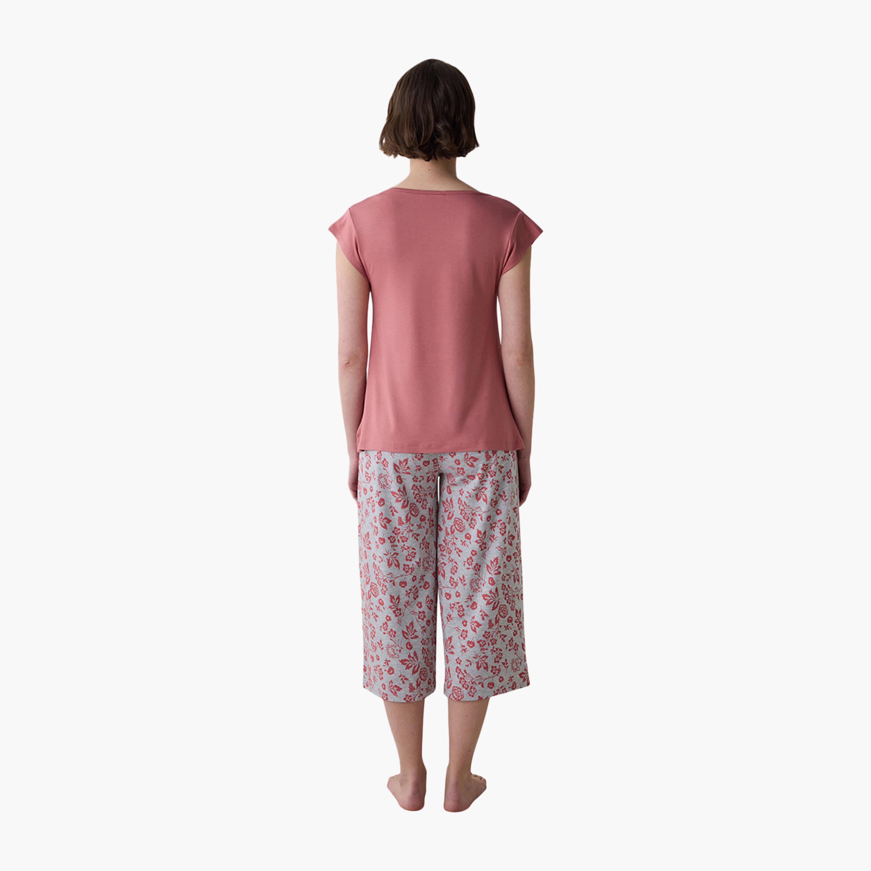 طقم نسائي من توب وبنطال كابري بطبعة زهور من بينتي-women-clothing-nightwear-pyjamas-longsets-image-4