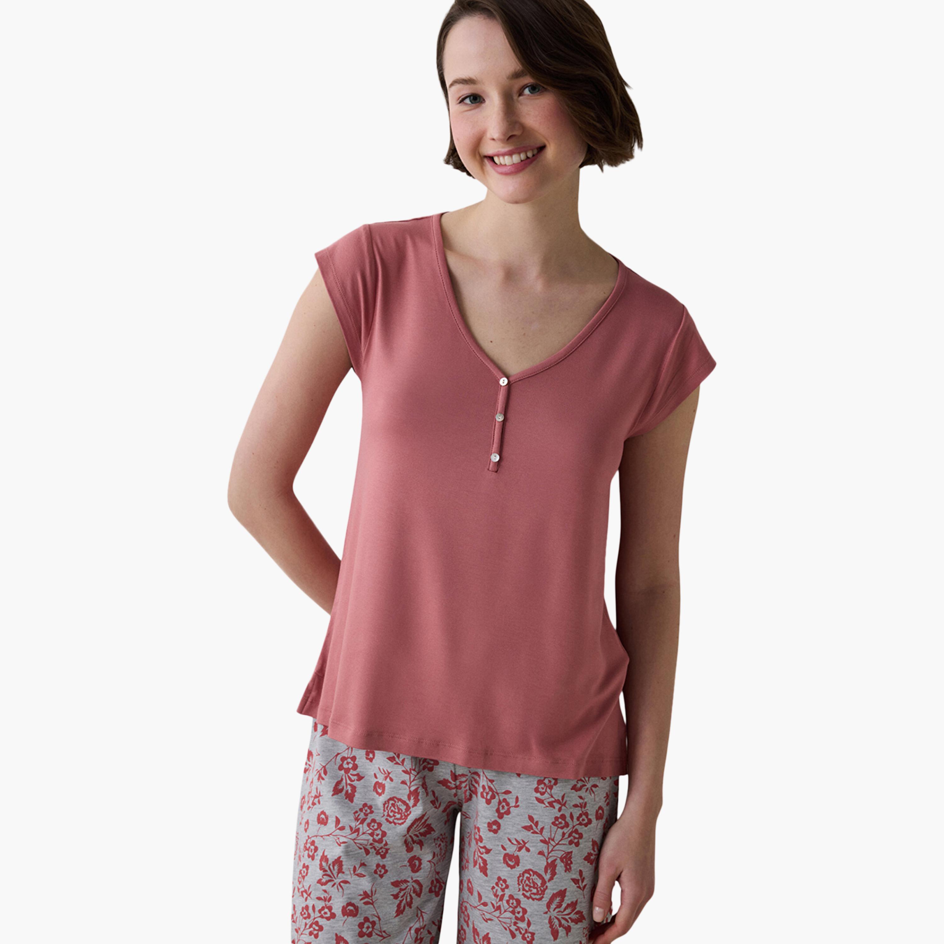 طقم نسائي من توب وبنطال كابري بطبعة زهور من بينتي-women-clothing-nightwear-pyjamas-longsets-image-5