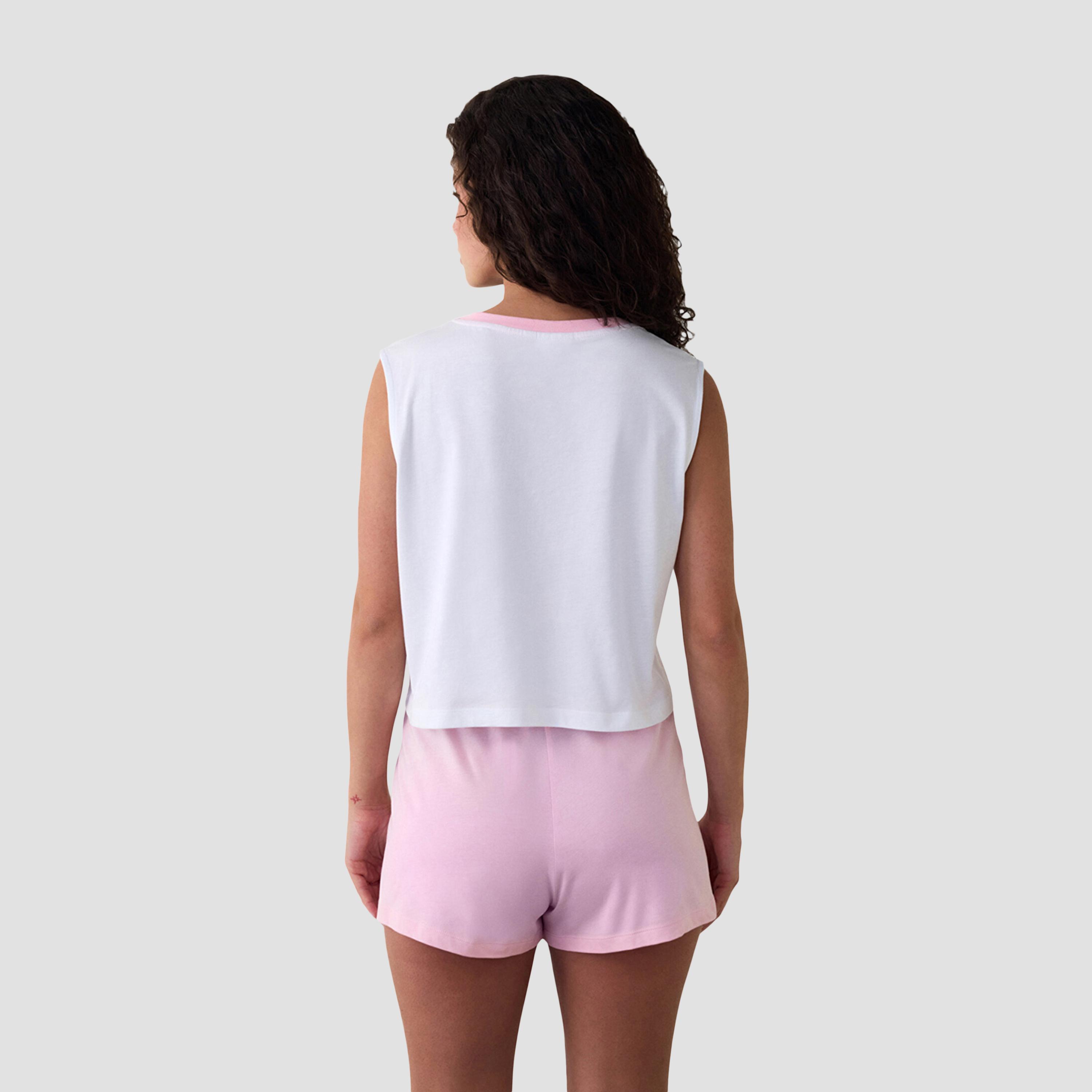 طقم بلوزة وشورت نسائي بطبعة جرافيكية من بينتي-women-clothing-nightwear-pyjamas-shortsets-image-4