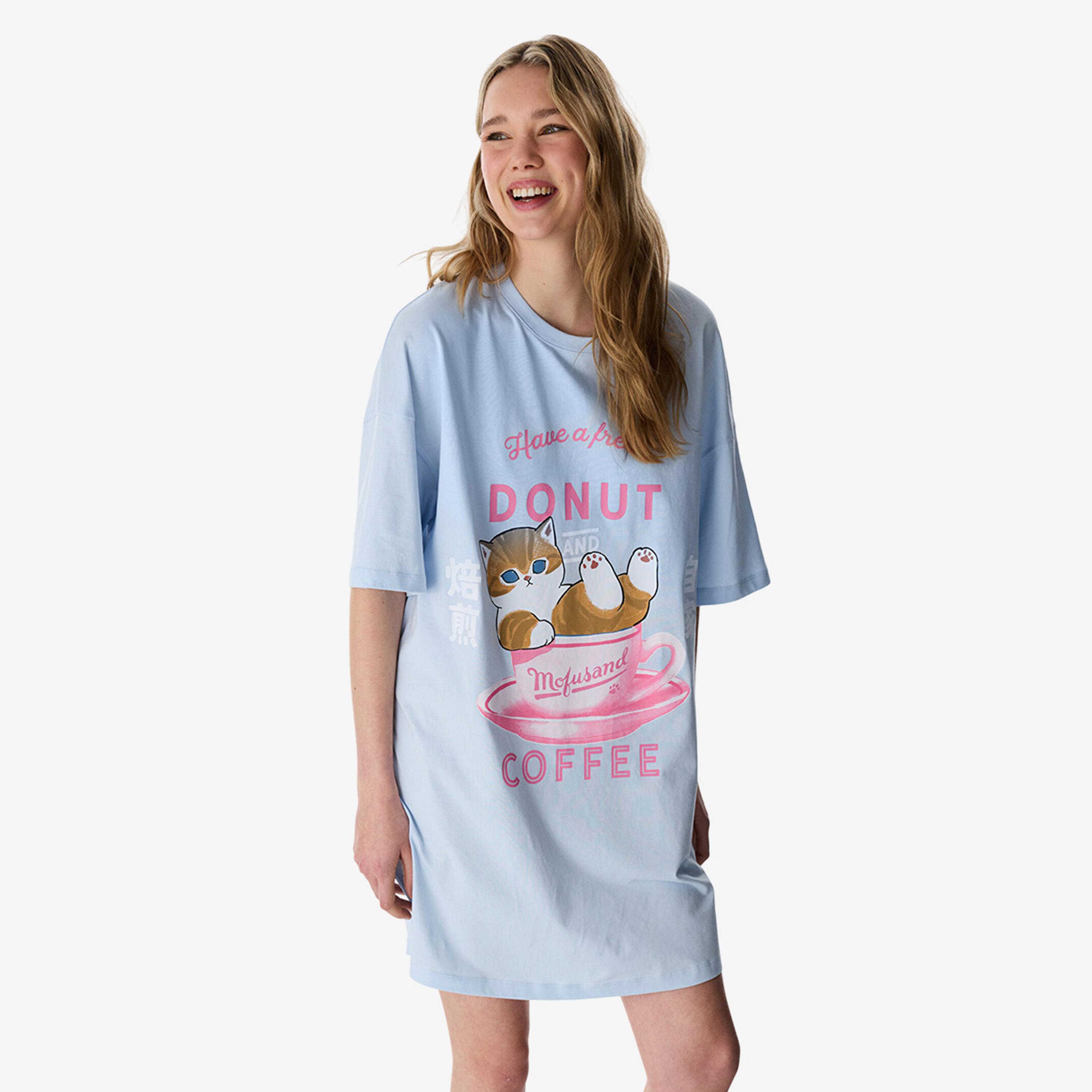قميص نوم حريمي بأكمام قصيرة وفتحة رقبة مستديرة وطبعة جرافيك من بينتي-women-clothing-nightwear-nighties-image-1