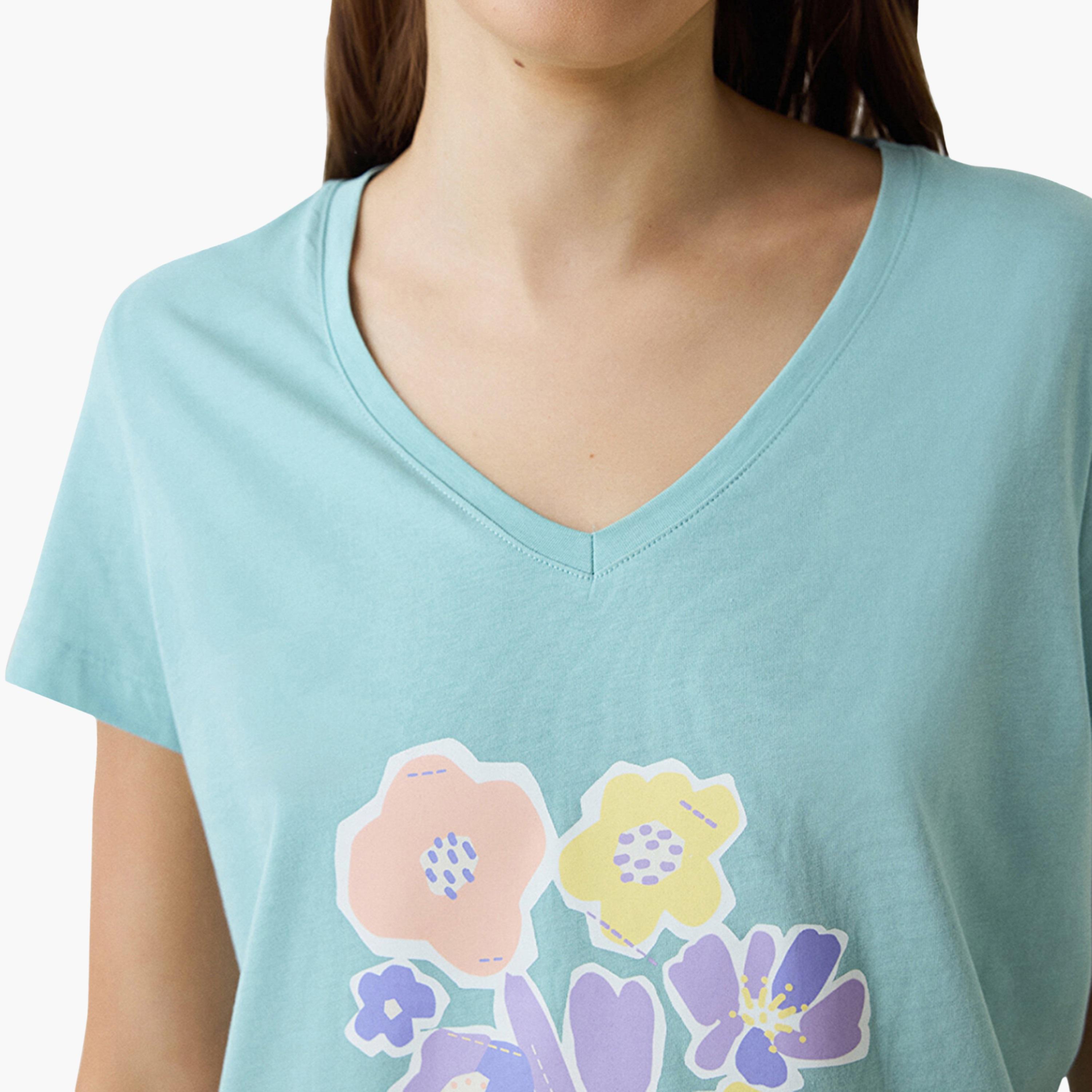 طقم تي شيرت وبيجامة نسائي بطبعة زهور من بينتي-women-clothing-nightwear-pyjamas-longsets-image-5
