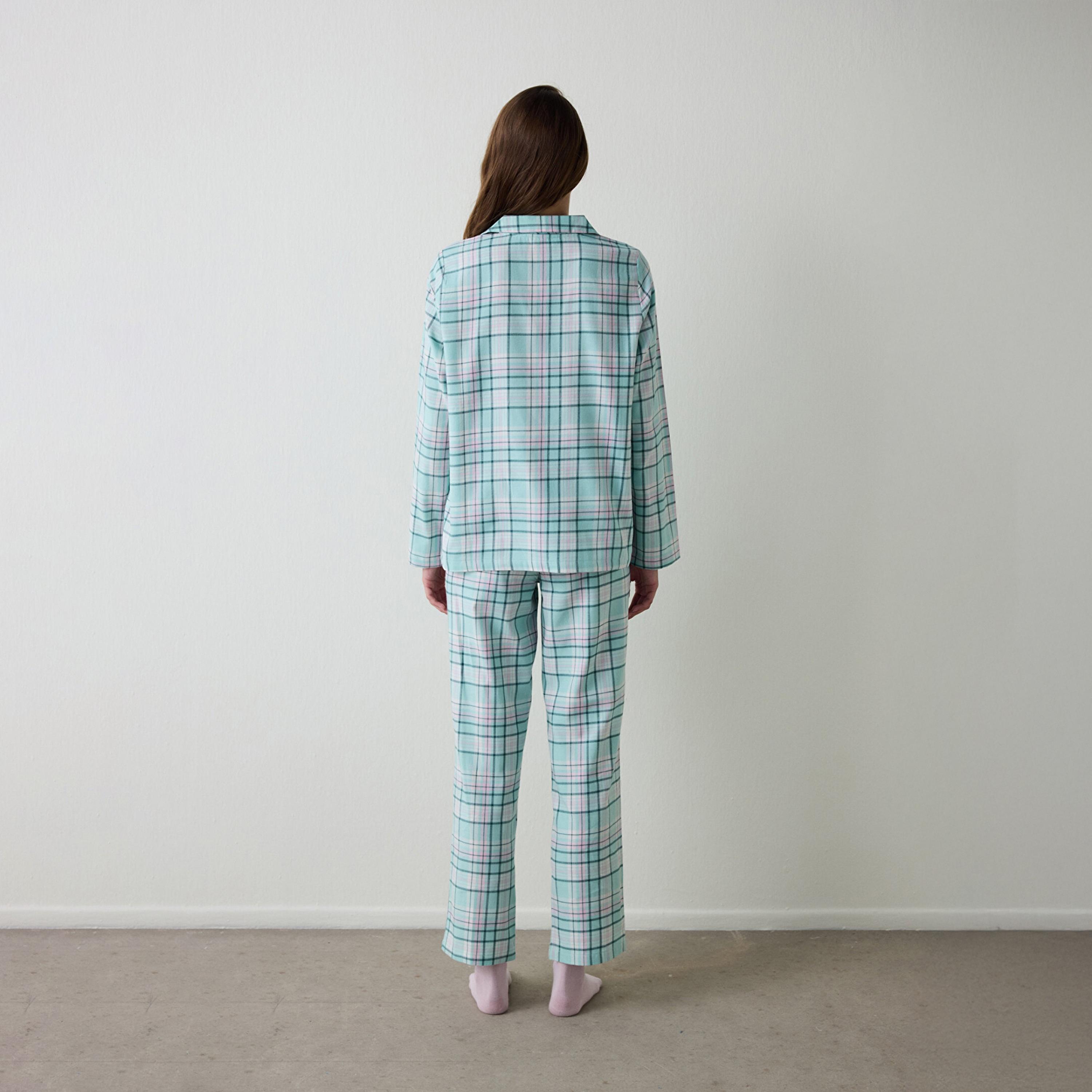 طقم بيجاما نسائي قطني بتصميم مربعات مكون من قميص وبنطلون من بنتي-women-clothing-nightwear-pyjamas-longsets-image-2