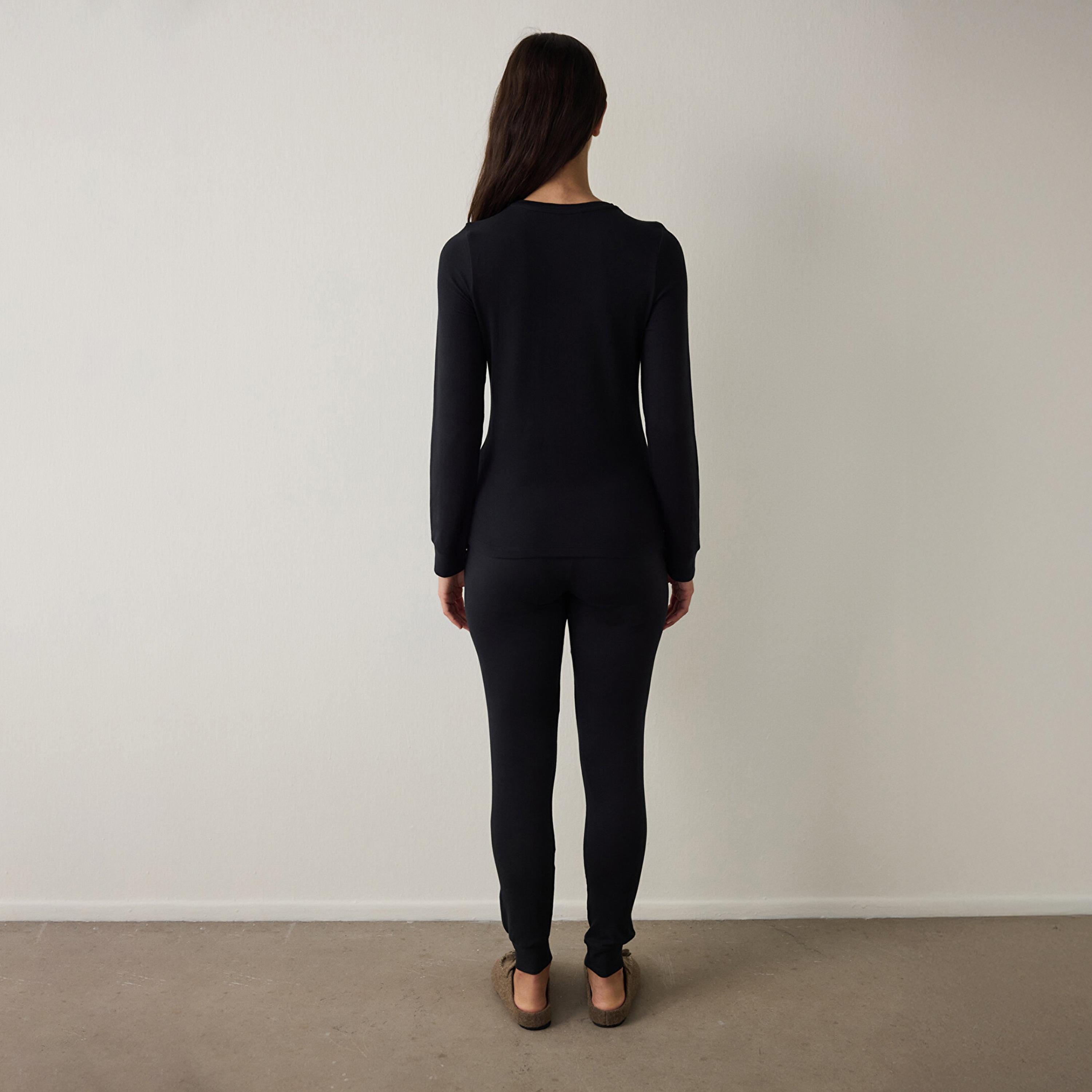 طقم بيجاما نسائي بطبعة قبعة جرافيك مكون من تيشيرت وبنطلون من بنتي-women-clothing-nightwear-pyjamas-longsets-image-2
