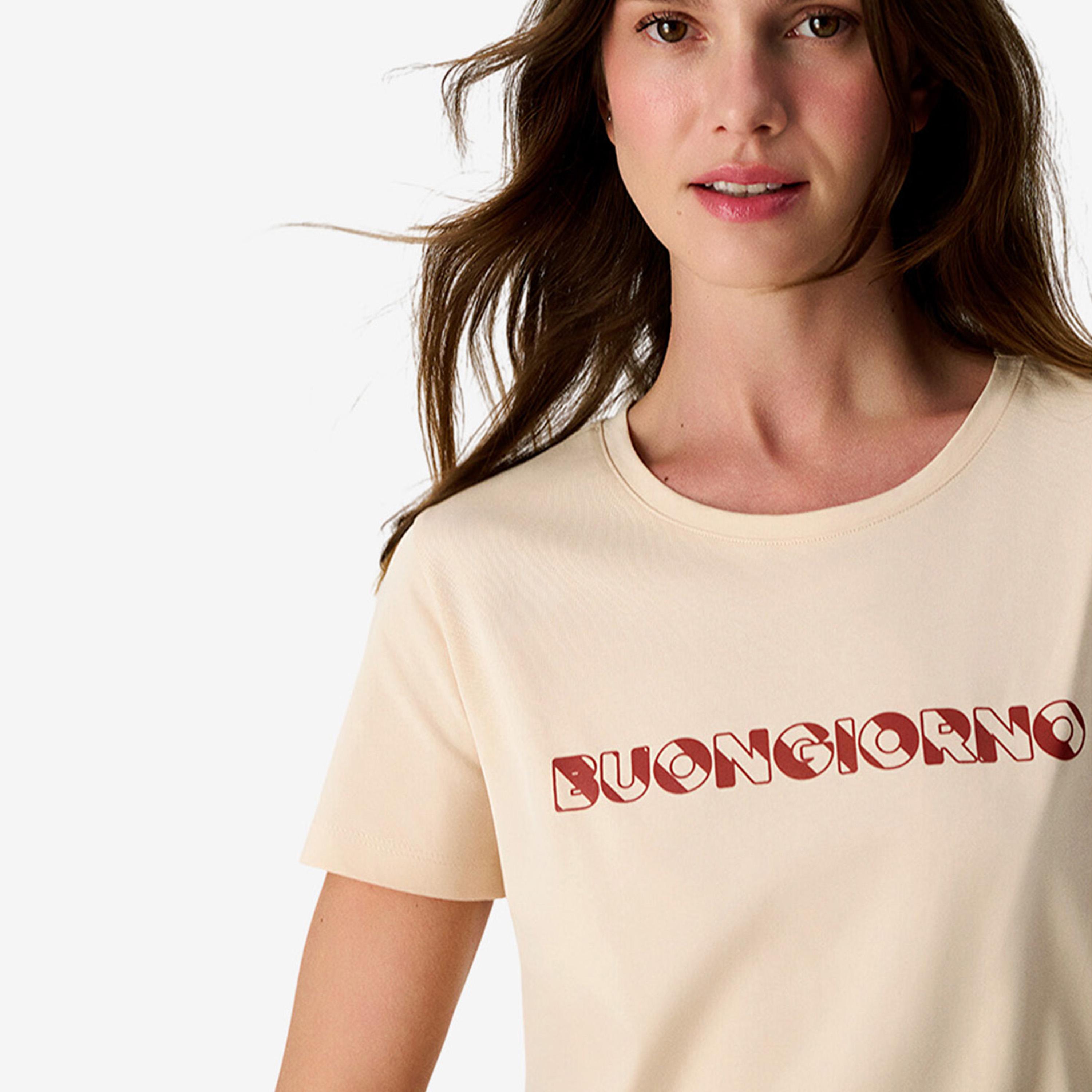طقم بيجامة حريمي تيشيرت مخطط بفتحة رقبة مستديرة وبنطال من بينتي-women-clothing-nightwear-pyjamas-longsets-image-4