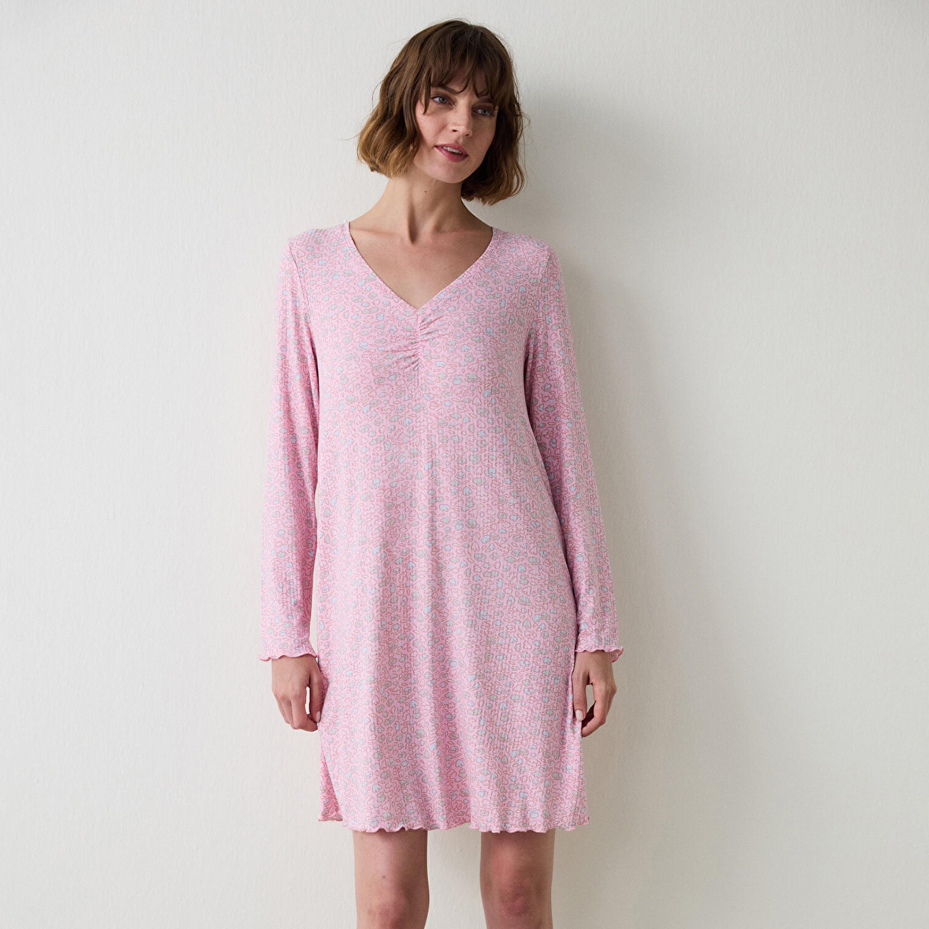 فستان نوم نسائي "أوفرسايز" مطبوع بياقة سبعة وأكمام طويلة من بنتي-women-clothing-nightwear-nighties-image-1