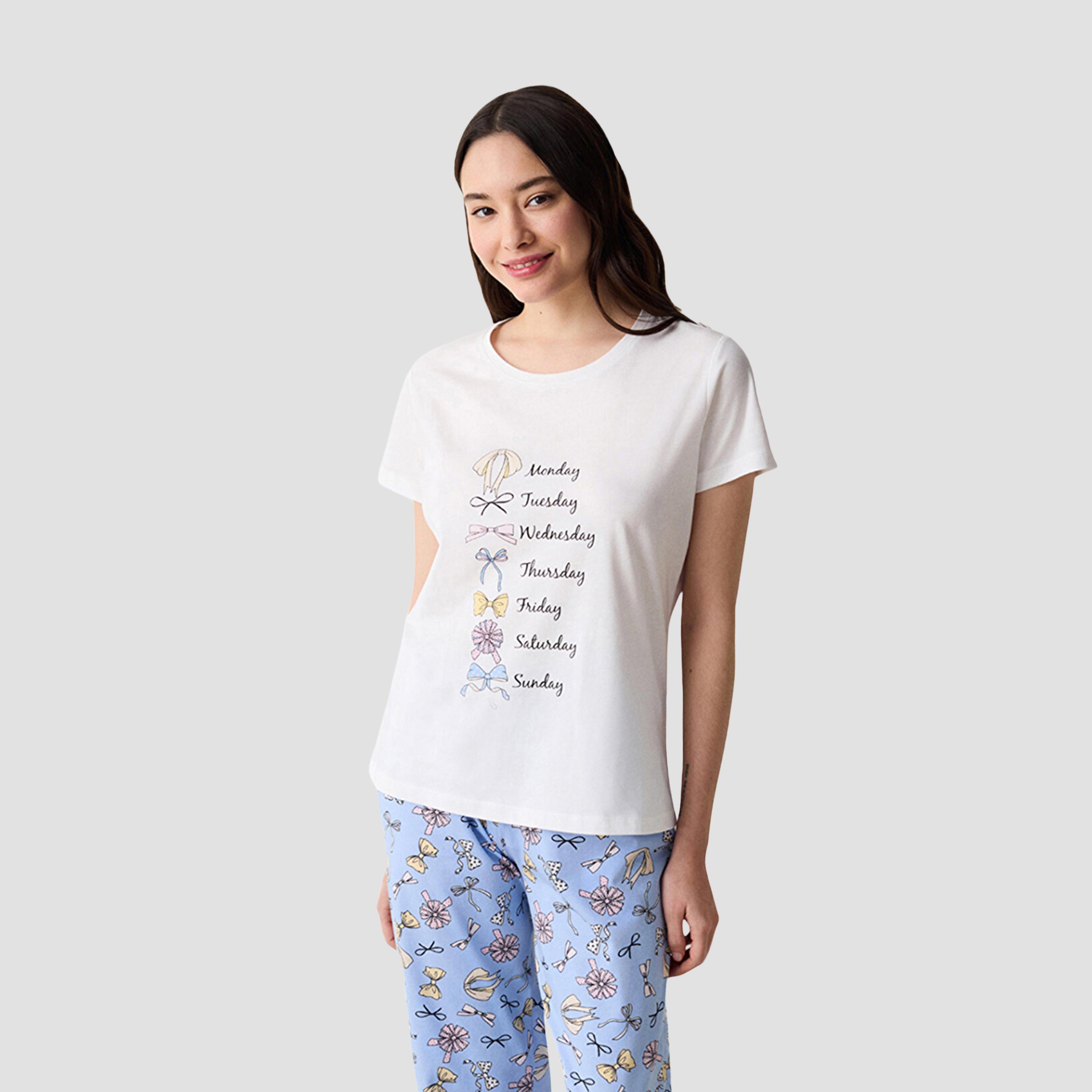 طقم تي شيرت وبيجامة نسائي بطبعة زهور من بينتي-women-clothing-nightwear-pyjamas-longsets-image-2