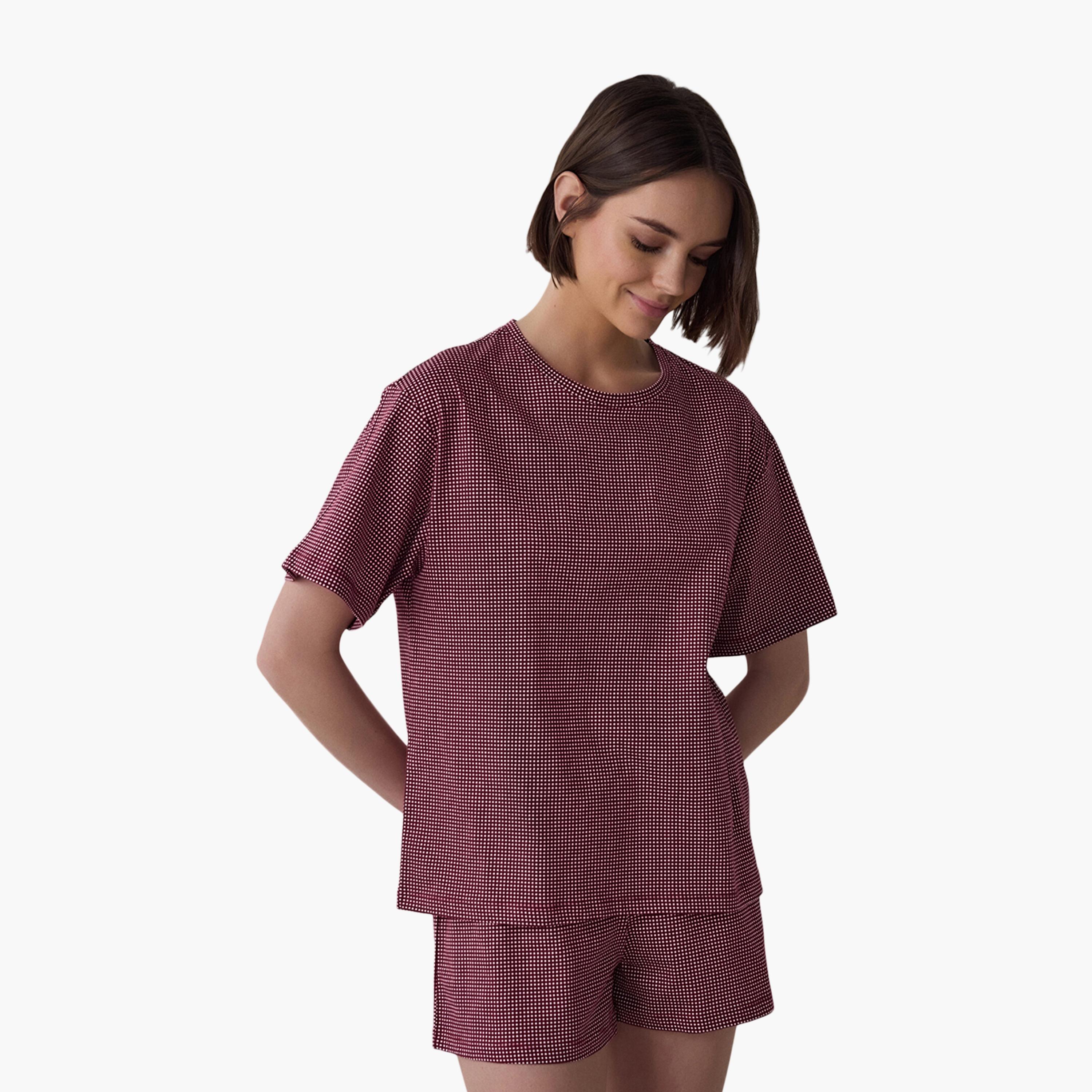طقم نسائي من توب وشورت منقوش من بينتي-women-clothing-nightwear-pyjamas-shortsets-image-5