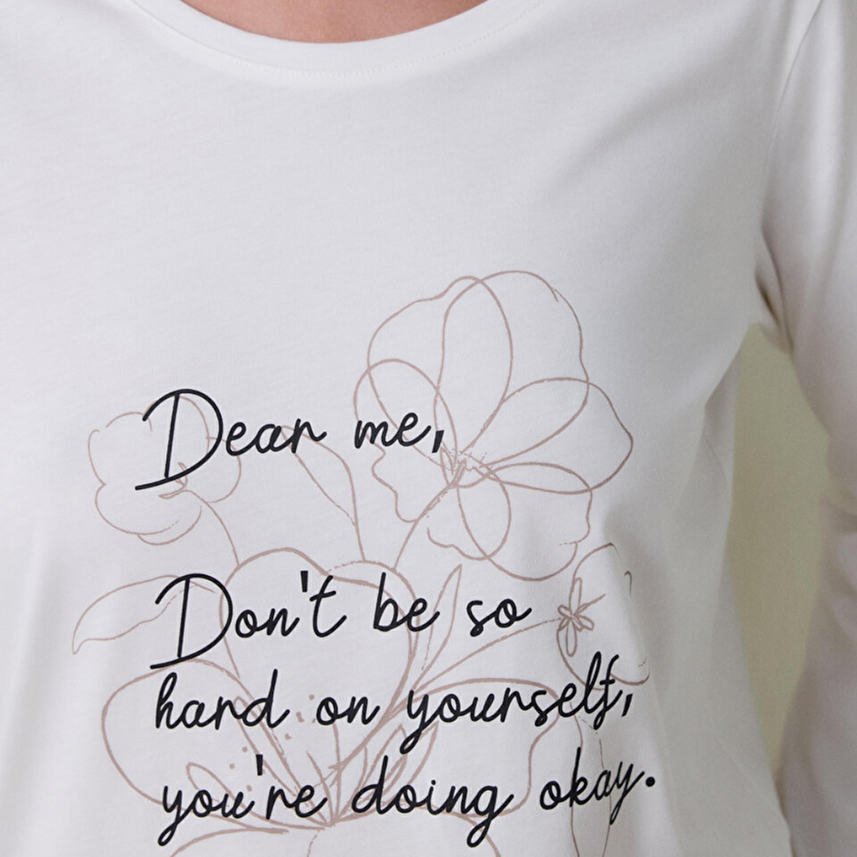 طقم بيجاما نسائي قطني بطبعة نصوص وزهور مكون من تيشيرت وبنطلون من بنتي-women-clothing-nightwear-pyjamas-longsets-image-4