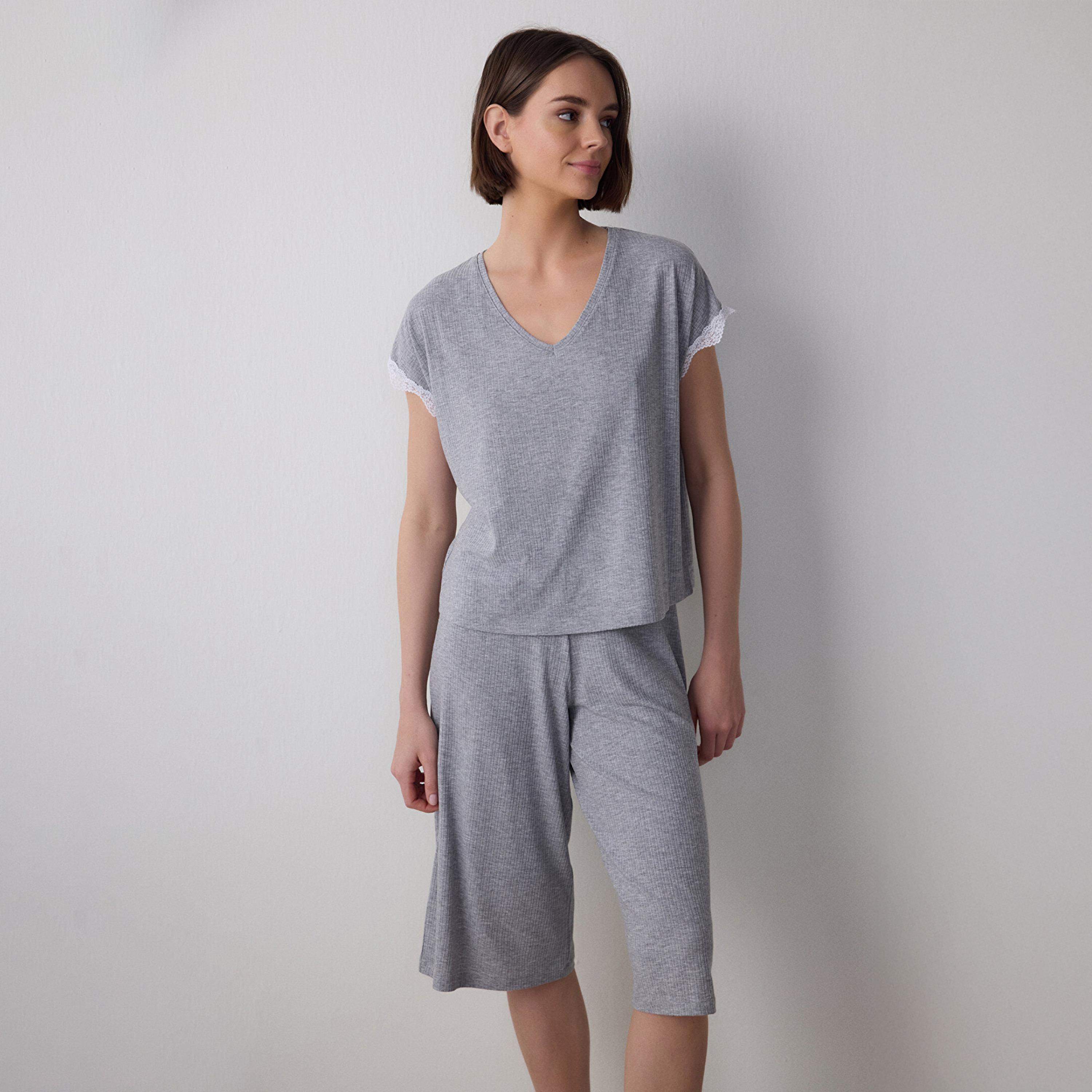 Penti Textured Women's Top & Capri Set-women-clothing-nightwear-pyjamas-longsets-image-1