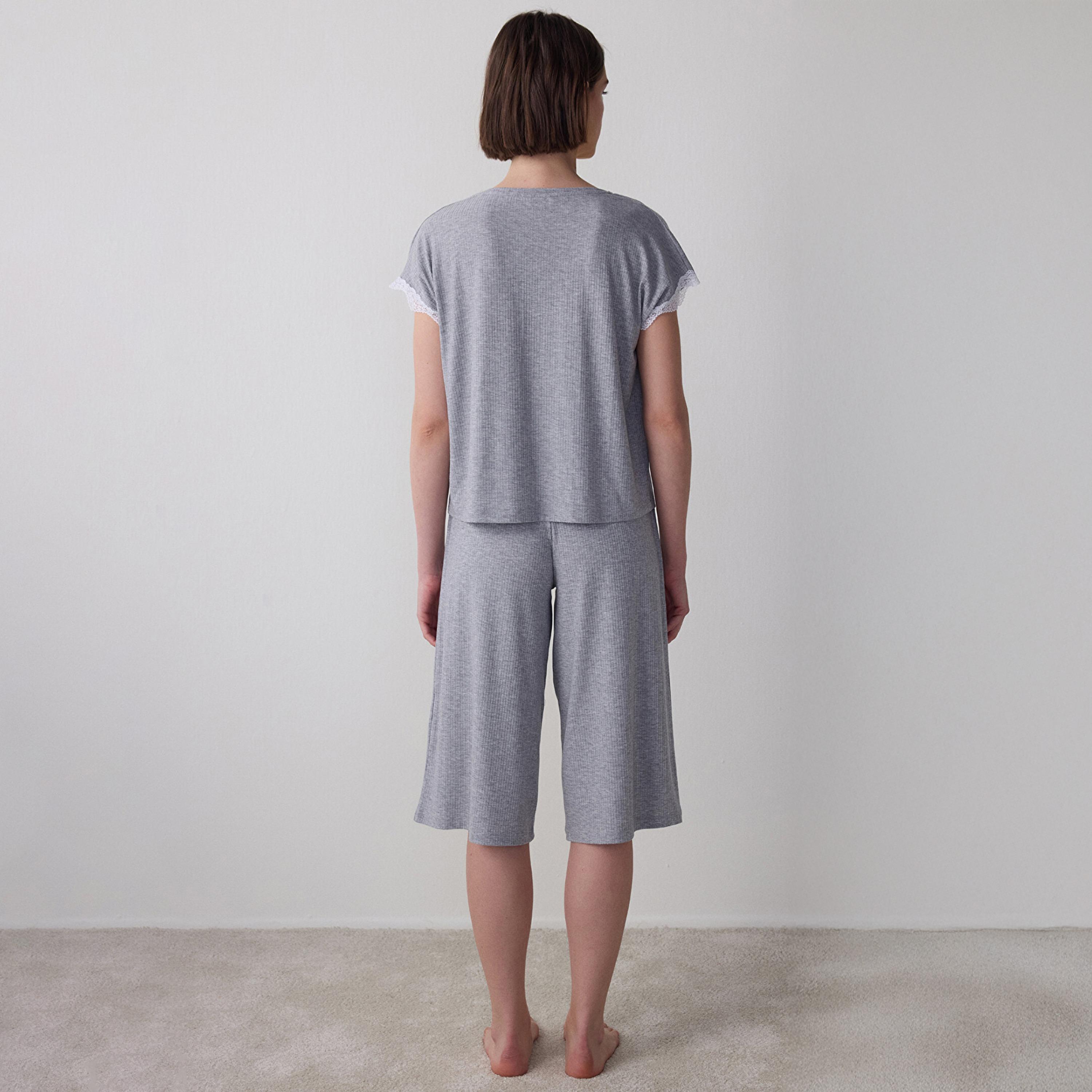 Penti Textured Women's Top & Capri Set-women-clothing-nightwear-pyjamas-longsets-image-2