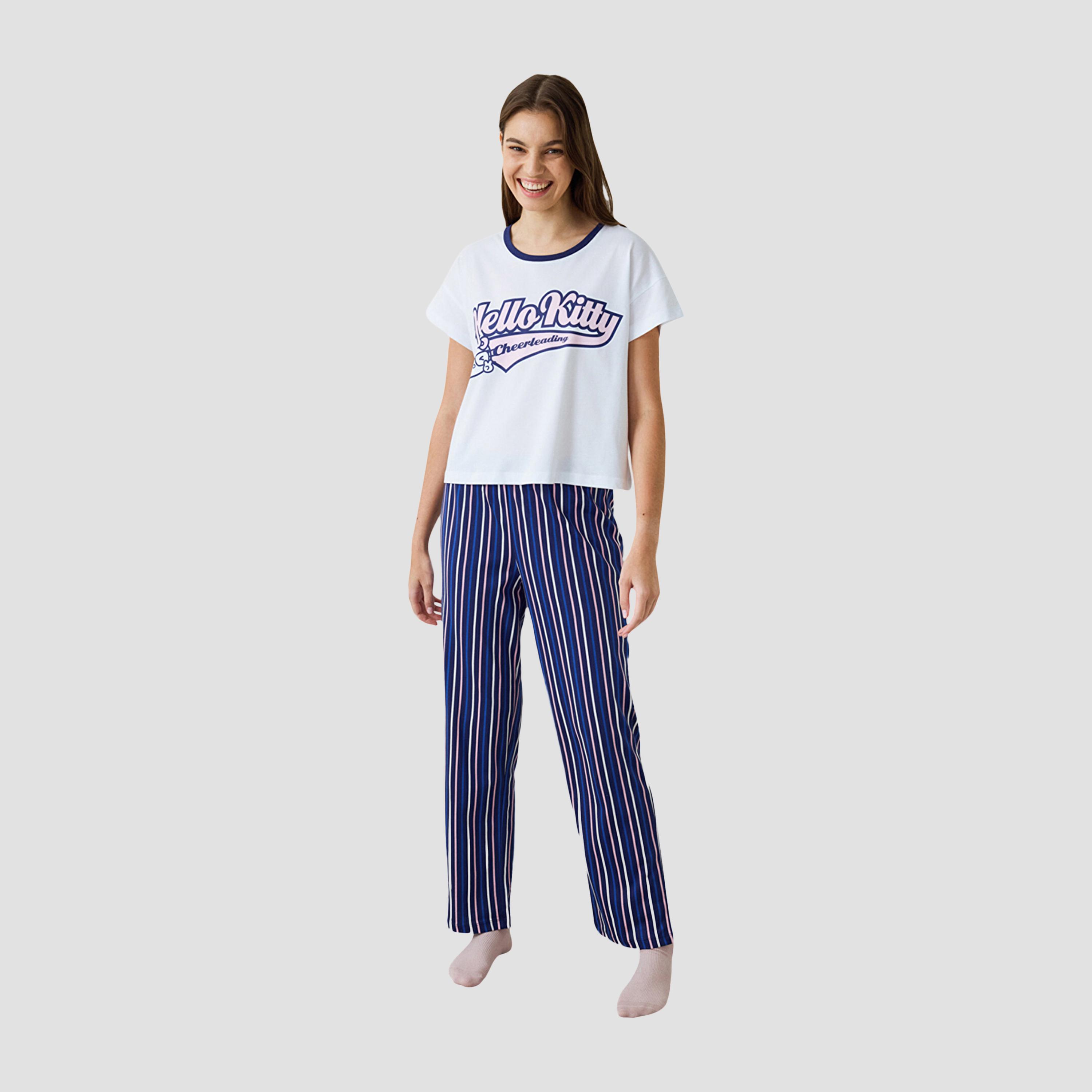 طقم تي شيرت وبيجامة نسائي مخطط من بينتي-women-clothing-nightwear-pyjamas-longsets-image-1