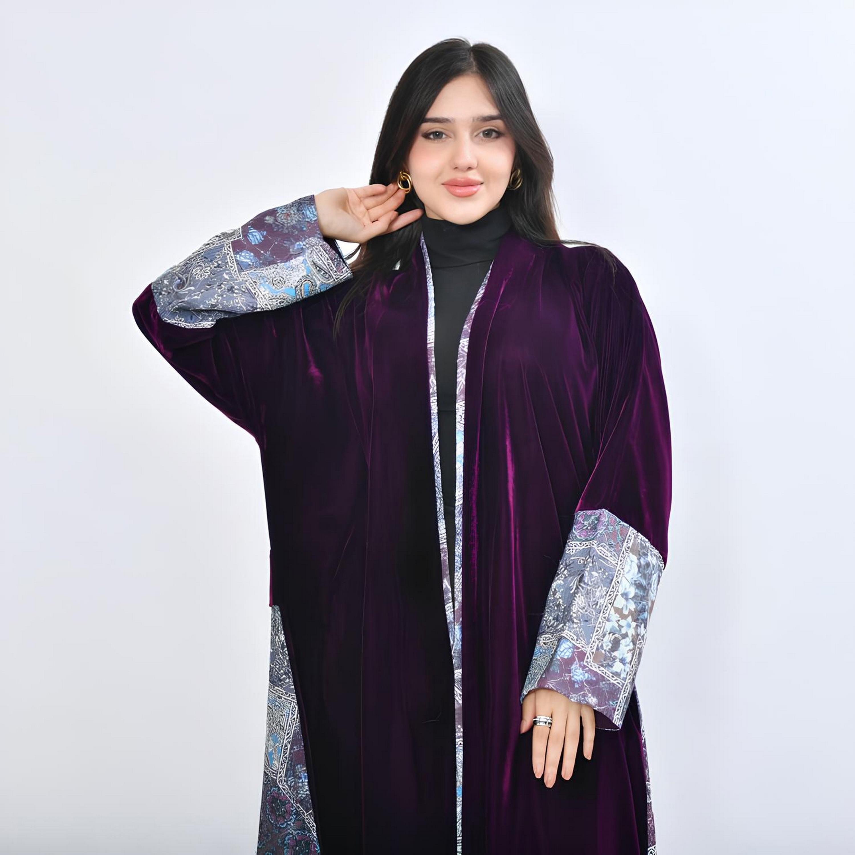 عباية سهرة قطن "فيلفيت" بتصميم "كولور بلوك" نسائية - أرجواني من أويا عباية-women-arabicclothing-abayas-image-2