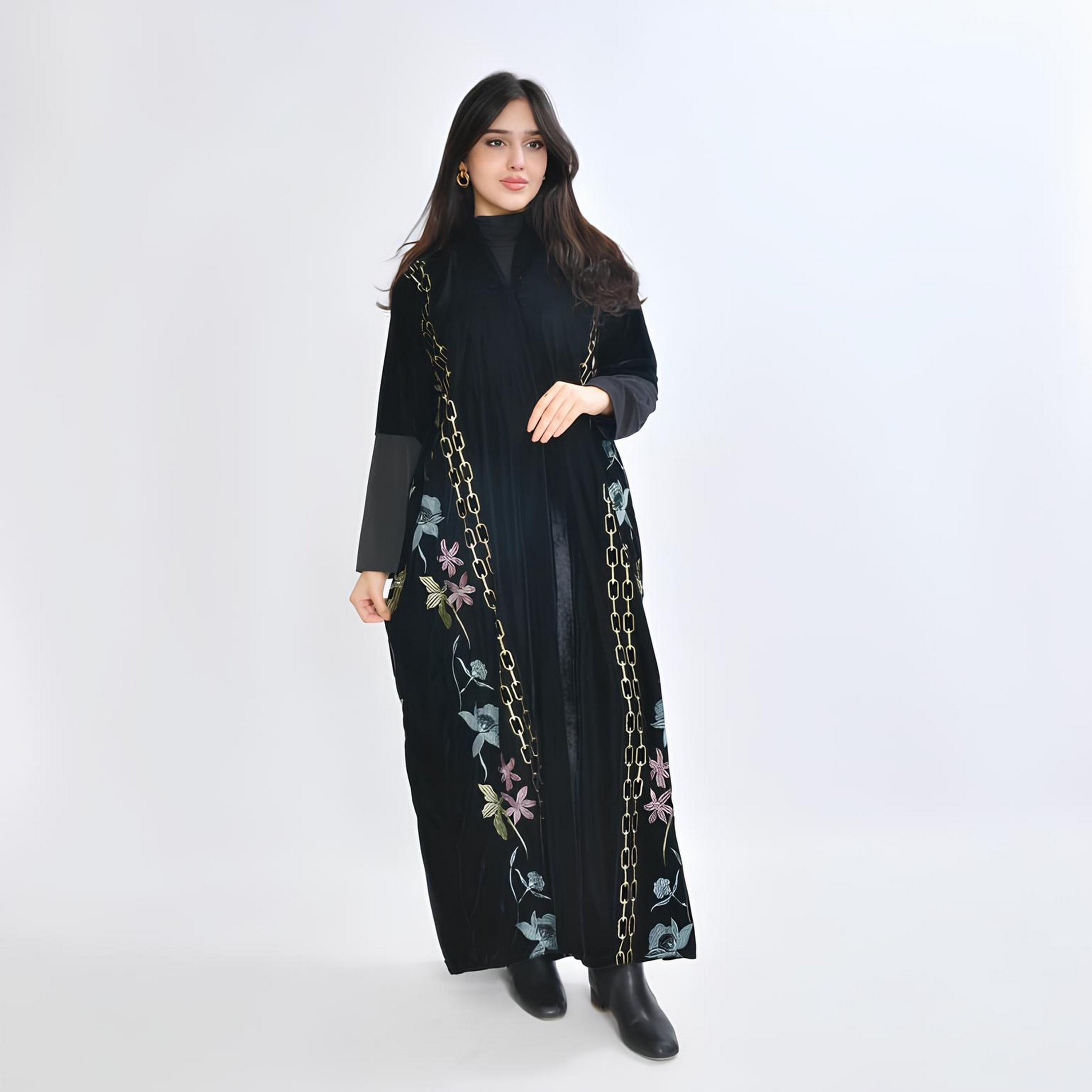 عباية سهرة بقصة "كلوش" كتان بتطريز "فلورال" مع حجاب نسائية - أسود من أويا عباية-women-arabicclothing-abayas-image-1