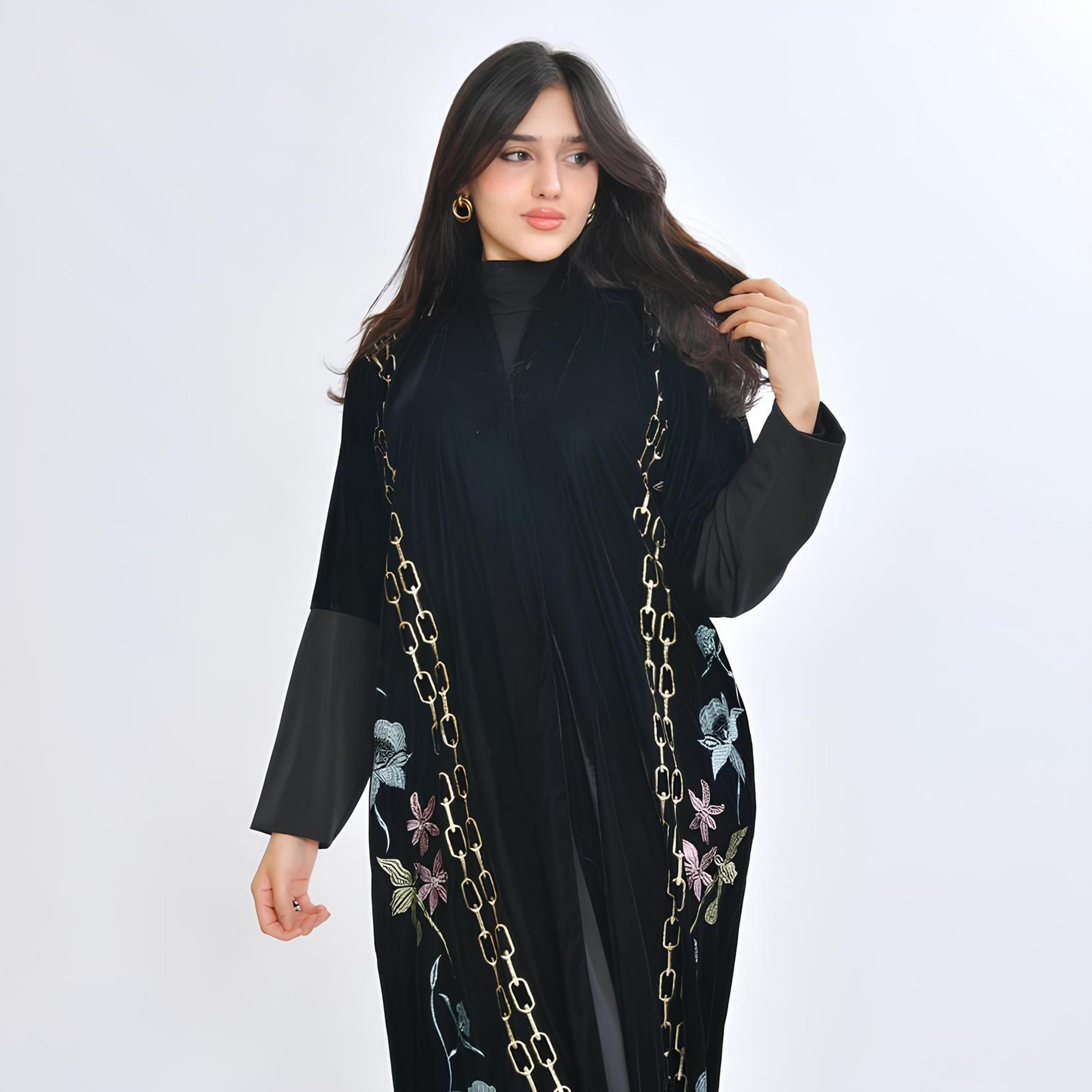 عباية سهرة بقصة "كلوش" كتان بتطريز "فلورال" مع حجاب نسائية - أسود من أويا عباية-women-arabicclothing-abayas-image-2