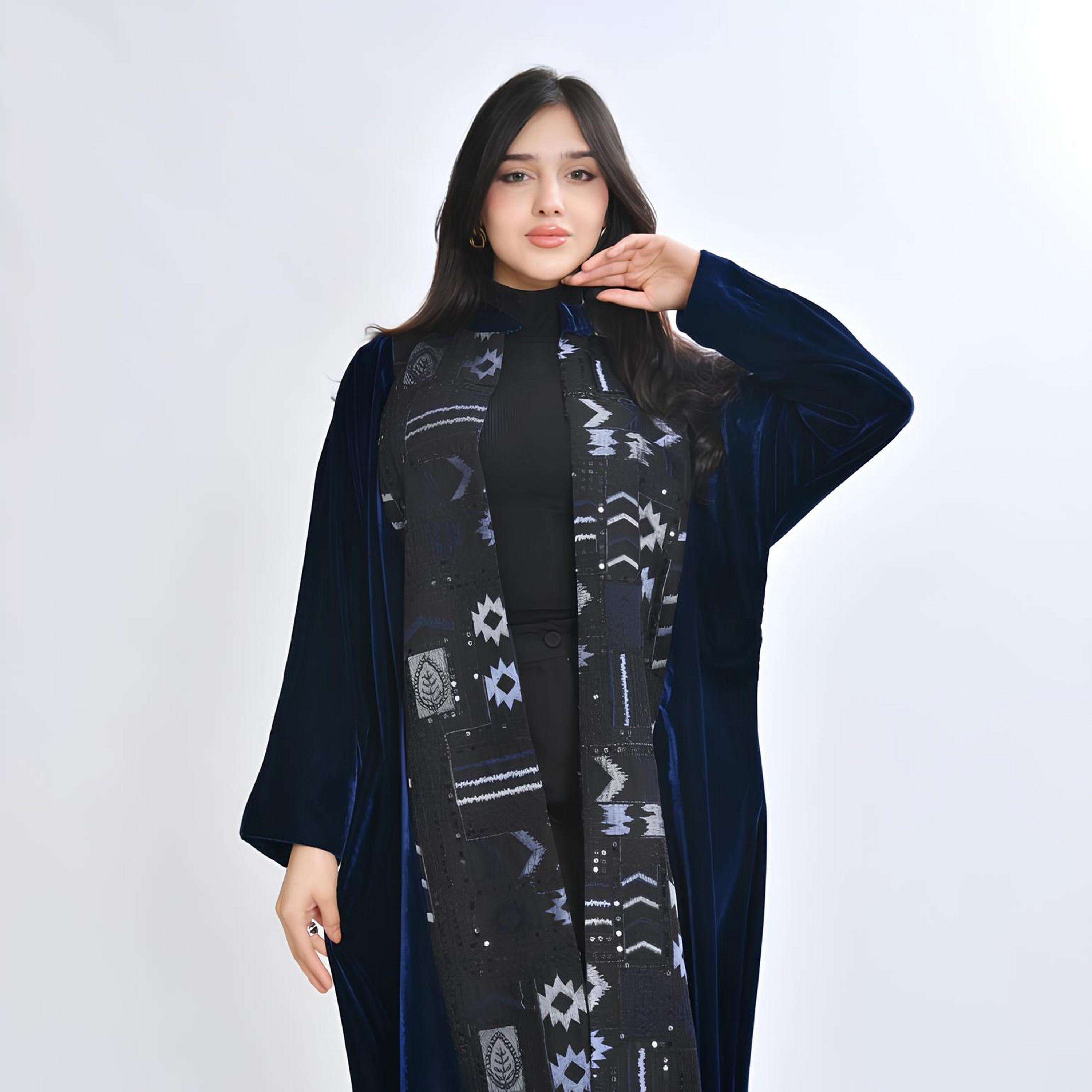 عباية سهرة بقصة "كلوش" "فيلفيت" بتطريز "جيومتريك" نسائية - أزرق من أويا عباية-women-arabicclothing-abayas-image-2