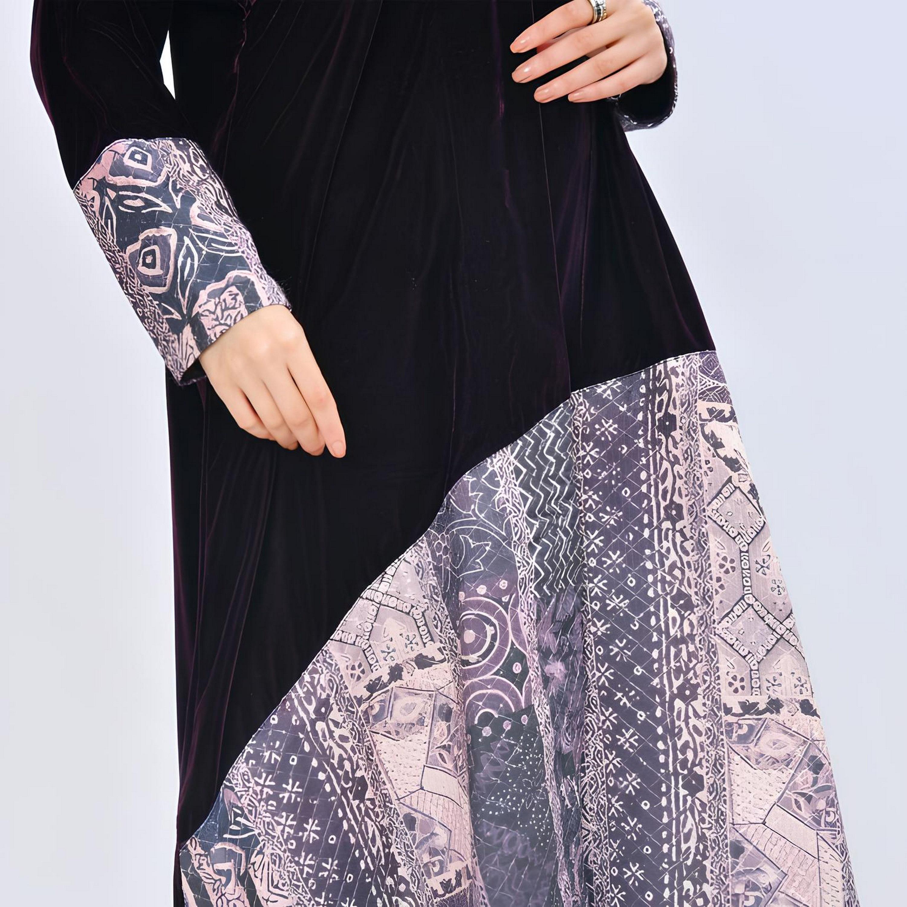 عباية سهرة "فيلفيت" بتصميم "كولور بلوك" مع حجاب نسائية - أرجواني من أويا عباية-women-arabicclothing-abayas-image-3