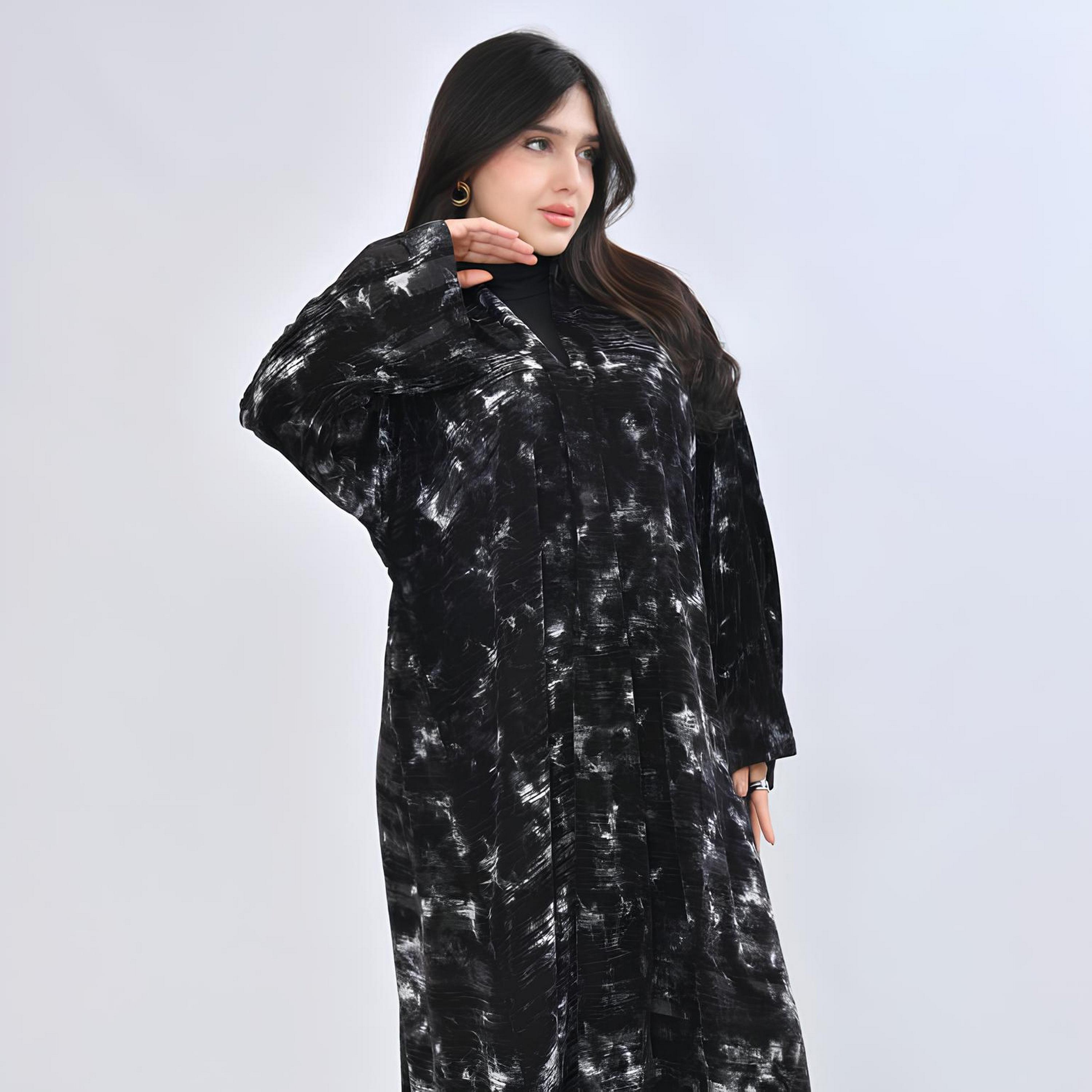 عباية بقصة "فلود" "فيلفيت" بتصميم "تاي داي" مع حجاب نسائية - أزرق من أويا عباية-women-arabicclothing-abayas-image-3