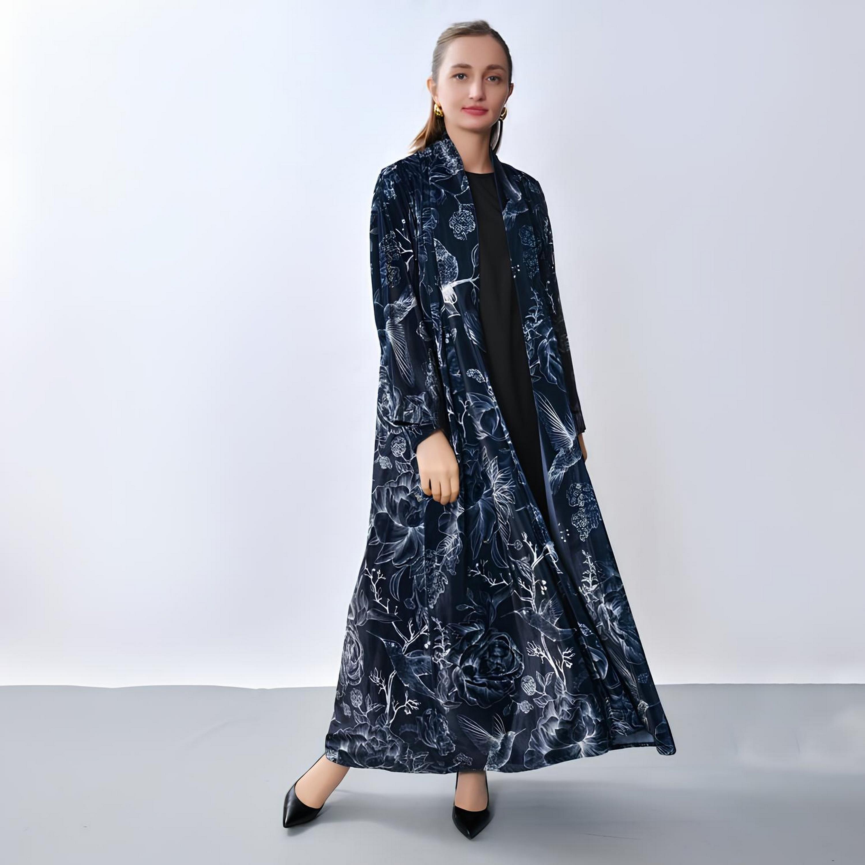 عباية "فيلفيت" بطبعة "فلورال" نسائية - أزرق من أويا عباية-women-arabicclothing-abayas-image-5