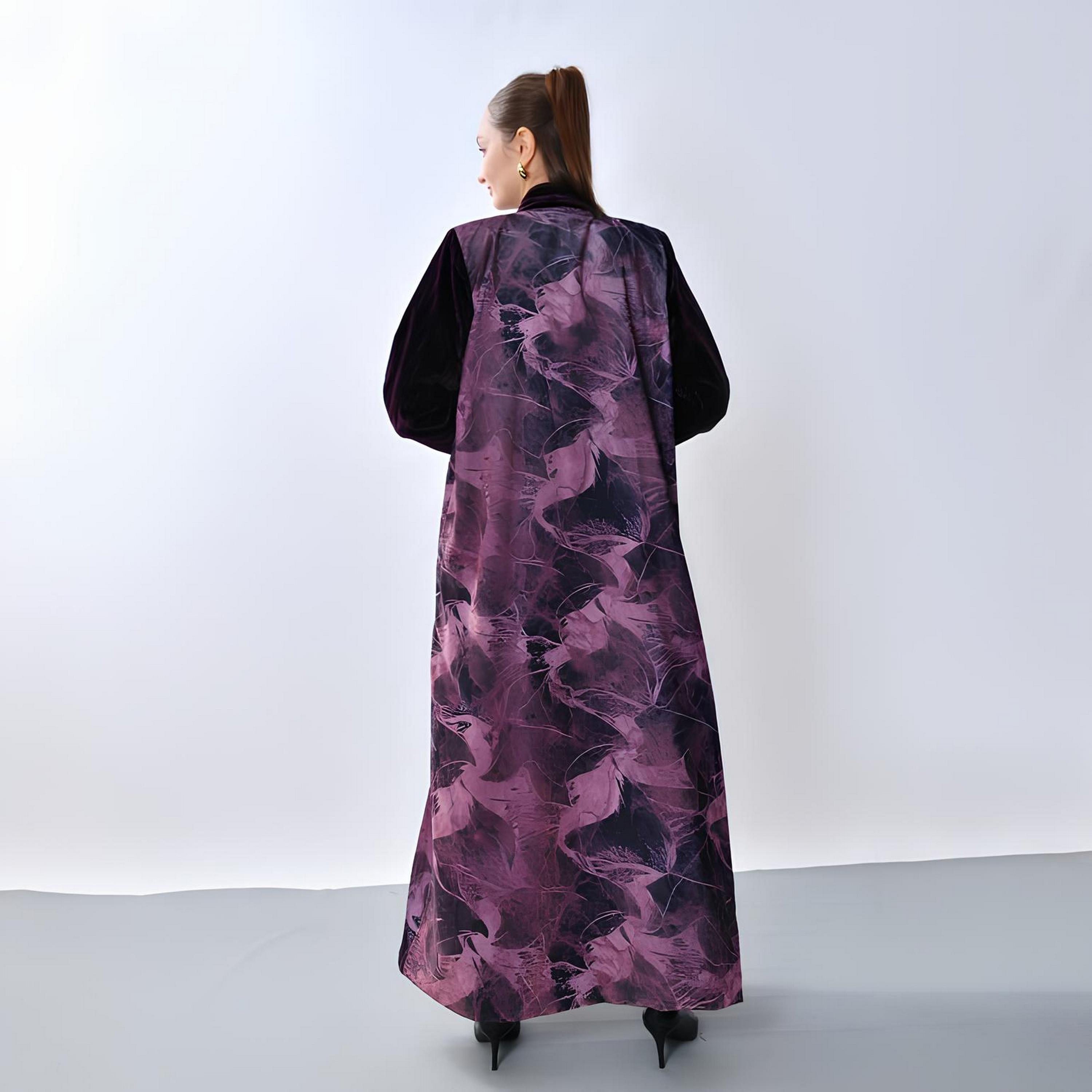 عباية بقصة "كلوش" كتان بطبعة "أبستراكت" نسائية - وردي من أويا عباية-women-arabicclothing-abayas-image-6
