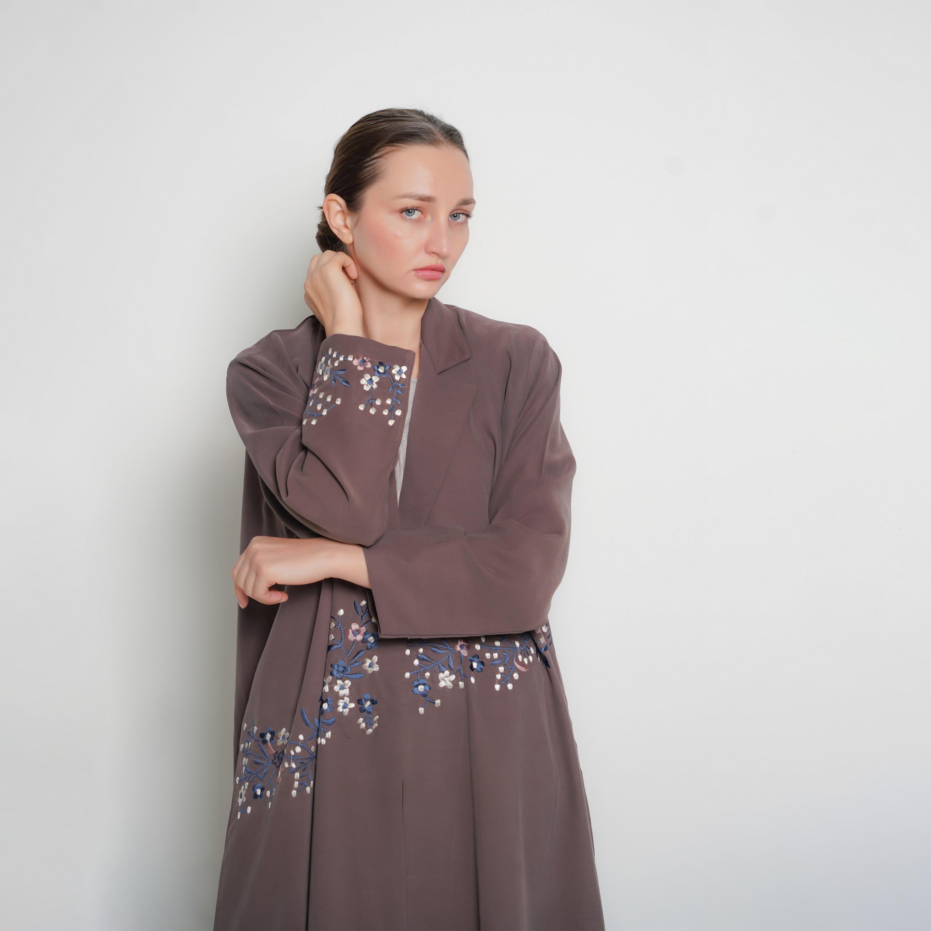 Oya Abaya Floral Embroidered Lapel Collar Linen Women's Formal Coat Style Abaya-women-arabicclothing-abayas-image-2
