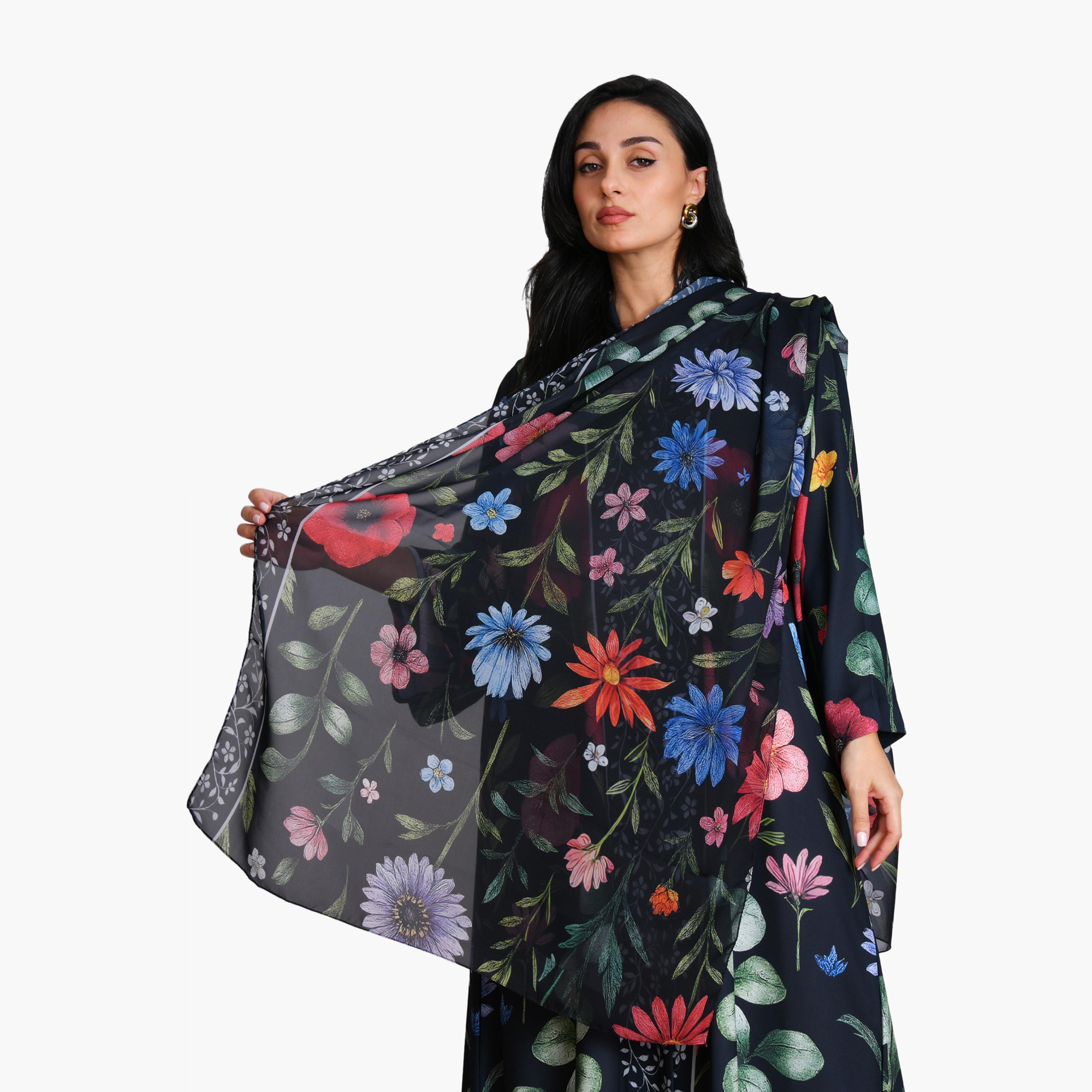 عباية سوداء بطبعة زهور وأكمام واسعة من الشيفون للنساء مع حجاب من أويا عباية-women-arabicclothing-abayas-image-3