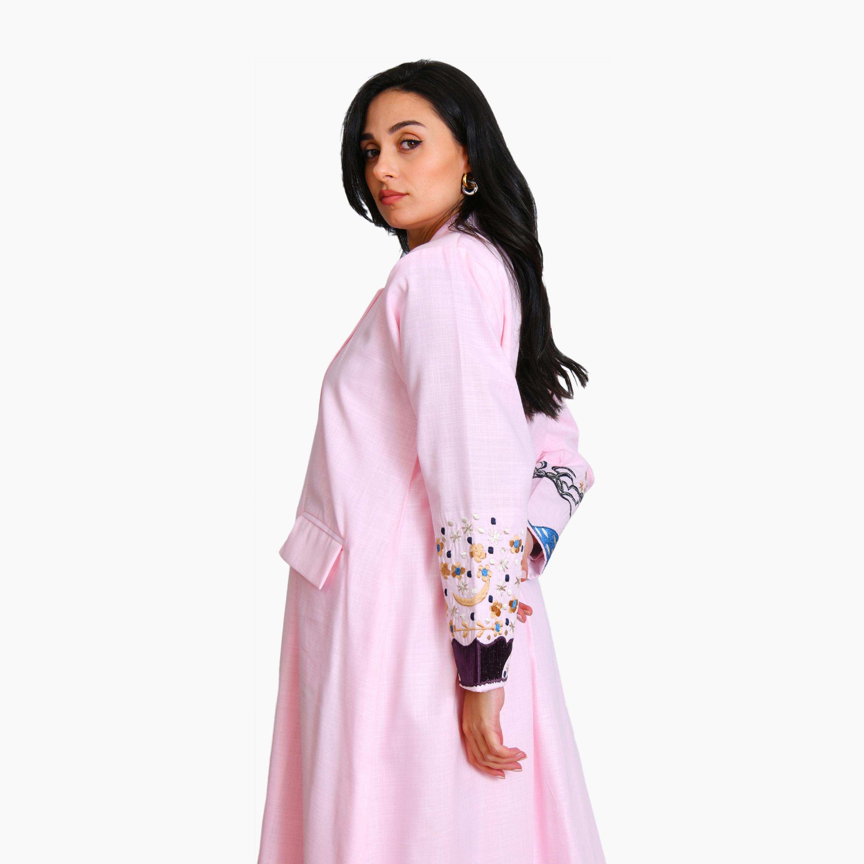 عباية نسائية رسمية من الكتان بأكمام مطرزة وياقة طية صدر السترة مع حجاب من أويا عباية-women-arabicclothing-abayas-image-4