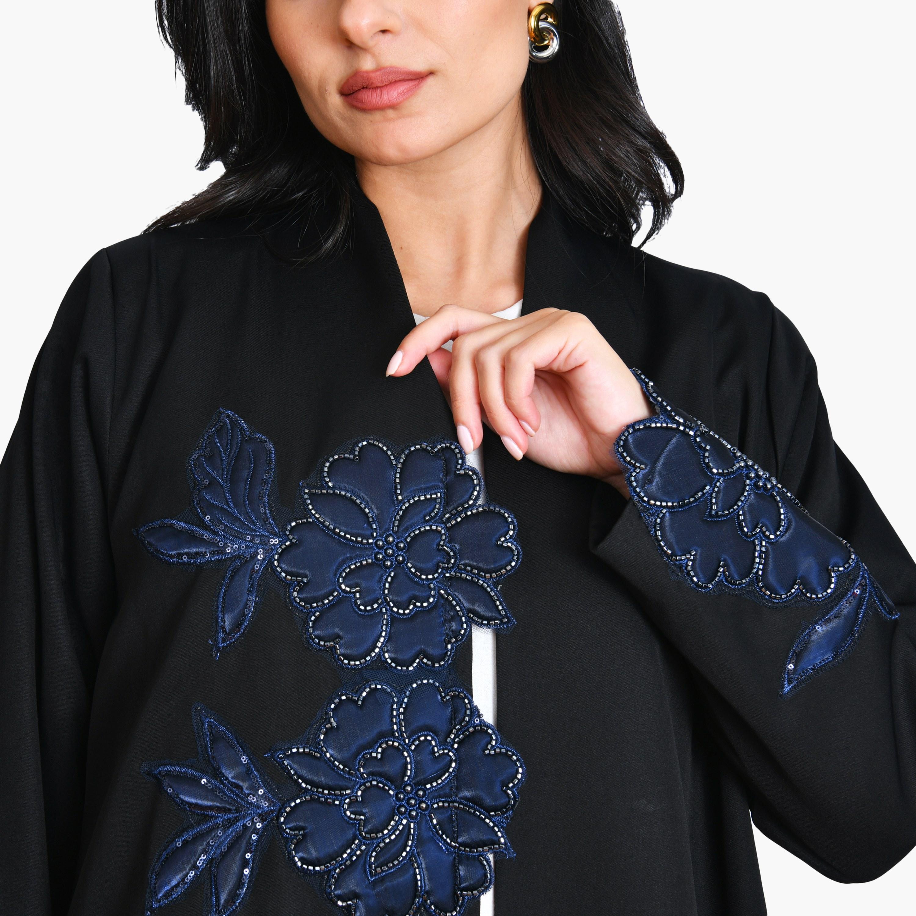 عباية سوداء مطرزة بالزهور والخرز من الكتان للنساء من أويا عباية-women-arabicclothing-abayas-image-4
